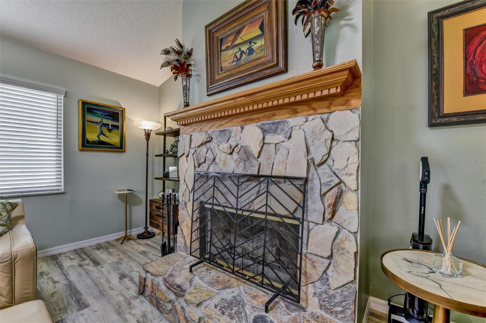 SOUTHERN OAKS - Residential