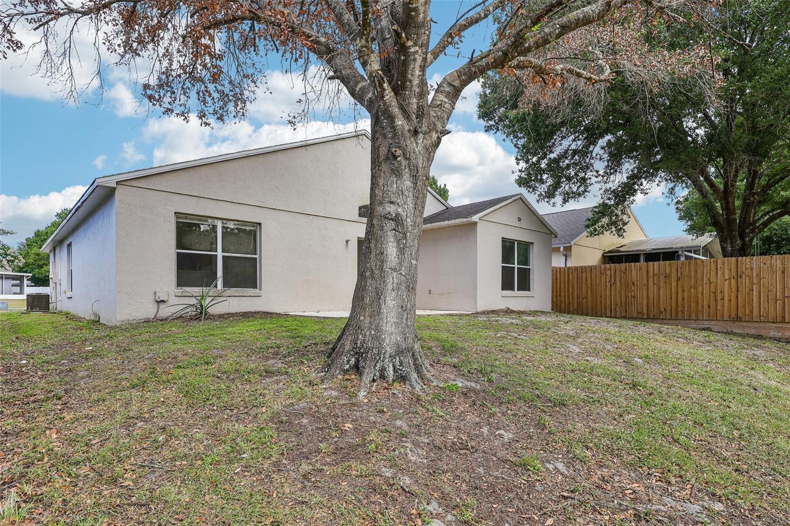 HICKORY COVE 50 149 - Residential