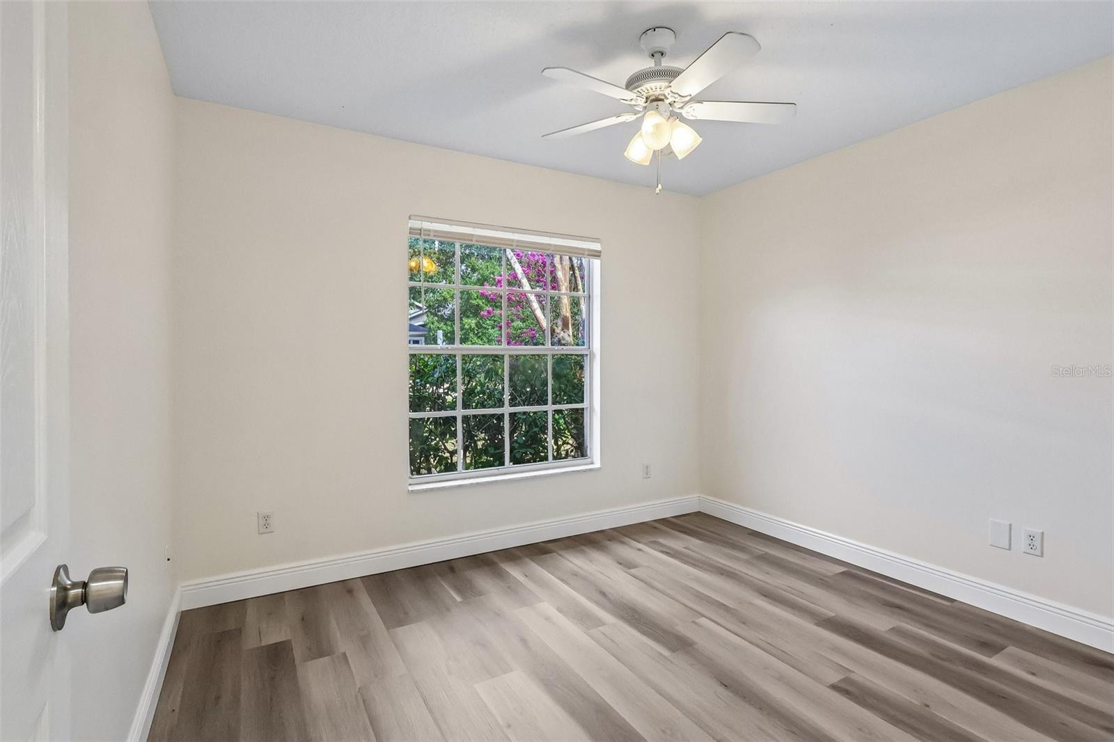 HICKORY COVE 50 149 - Residential