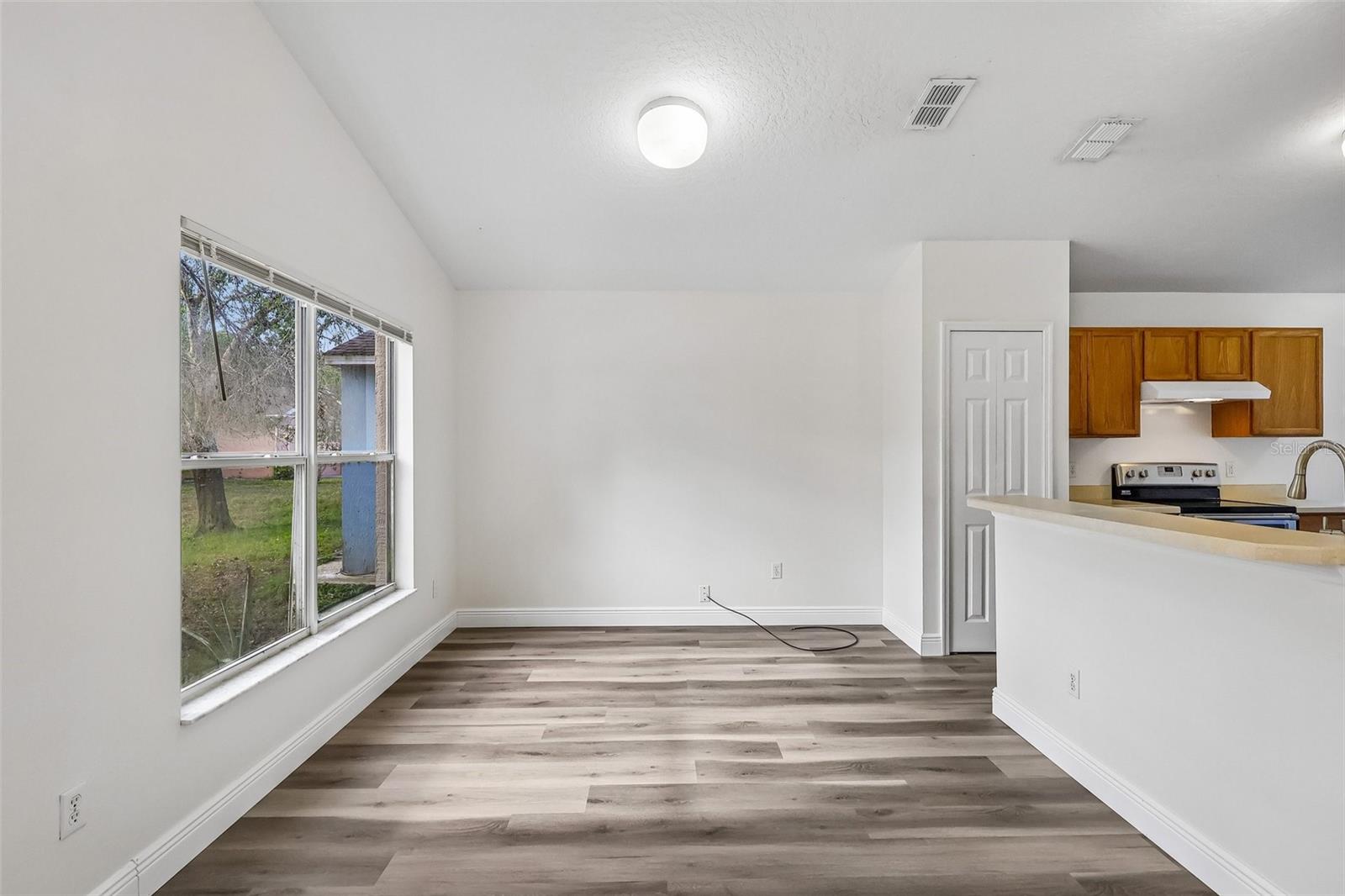 HICKORY COVE 50 149 - Residential