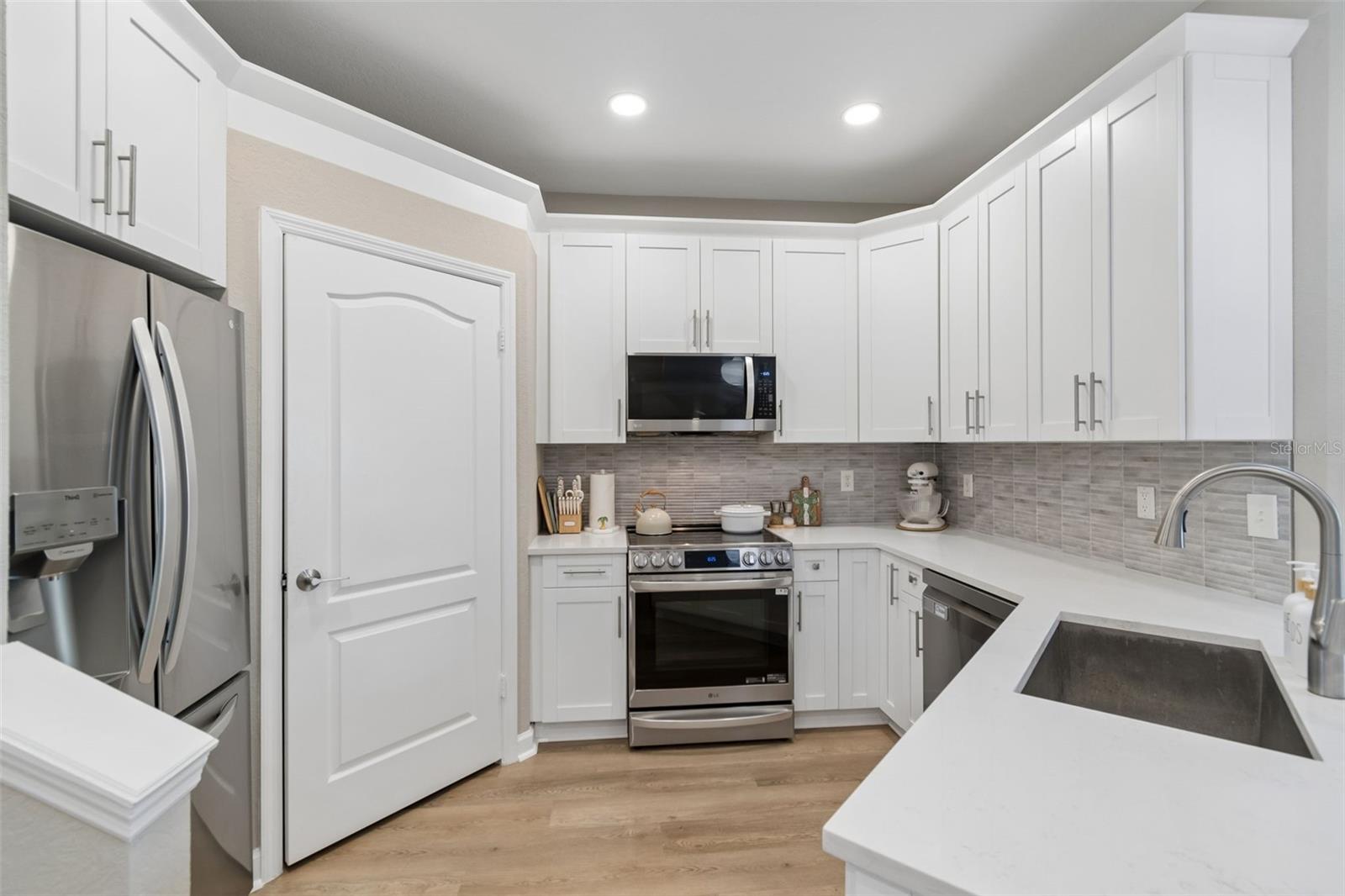 ISLAND PLACE A CONDO - Residential