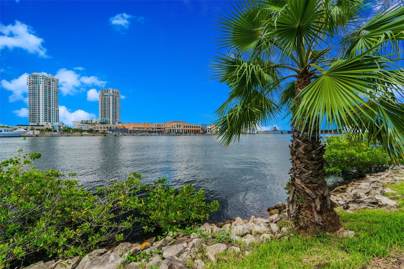 ISLAND PLACE A CONDO - Residential