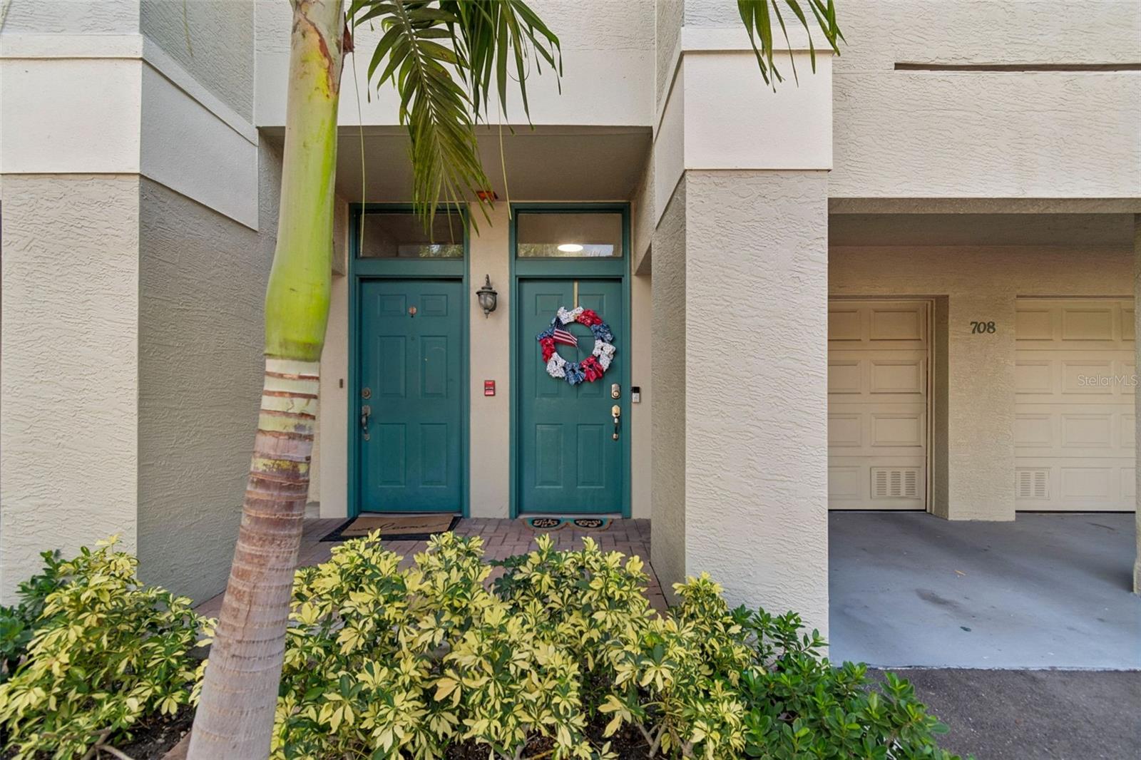 ISLAND PLACE A CONDO - Residential