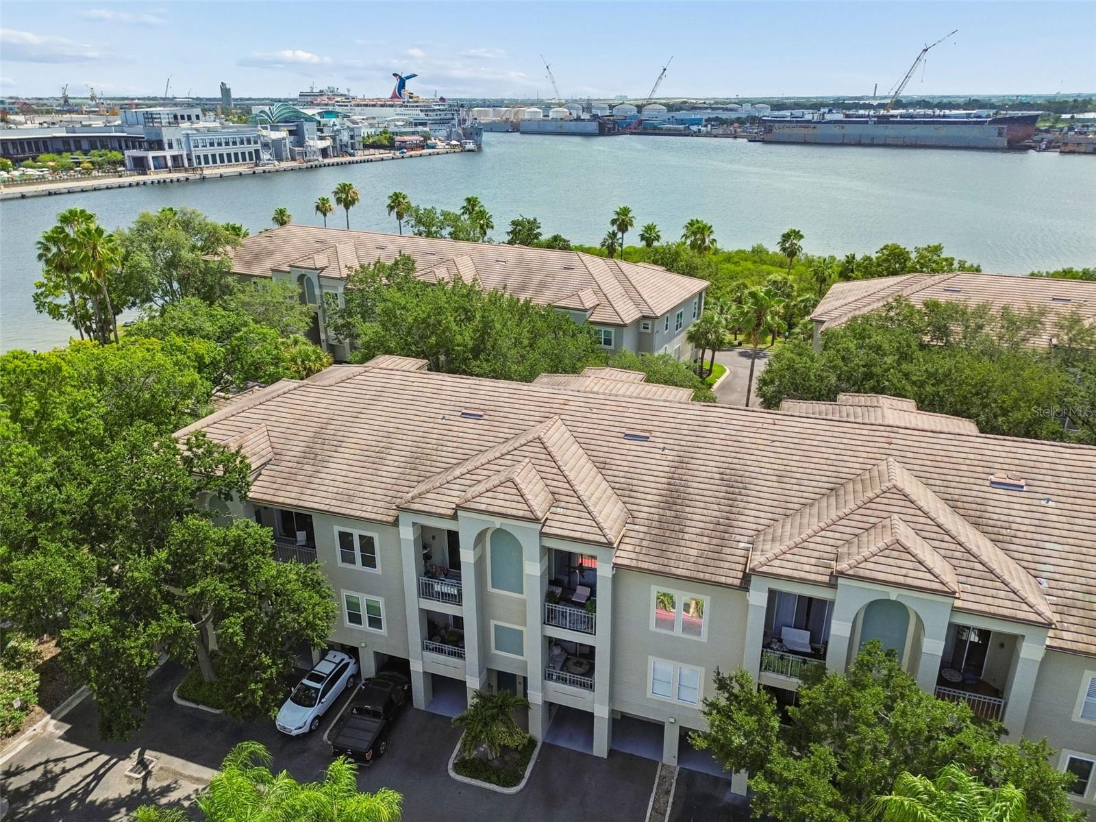 ISLAND PLACE A CONDO - Residential