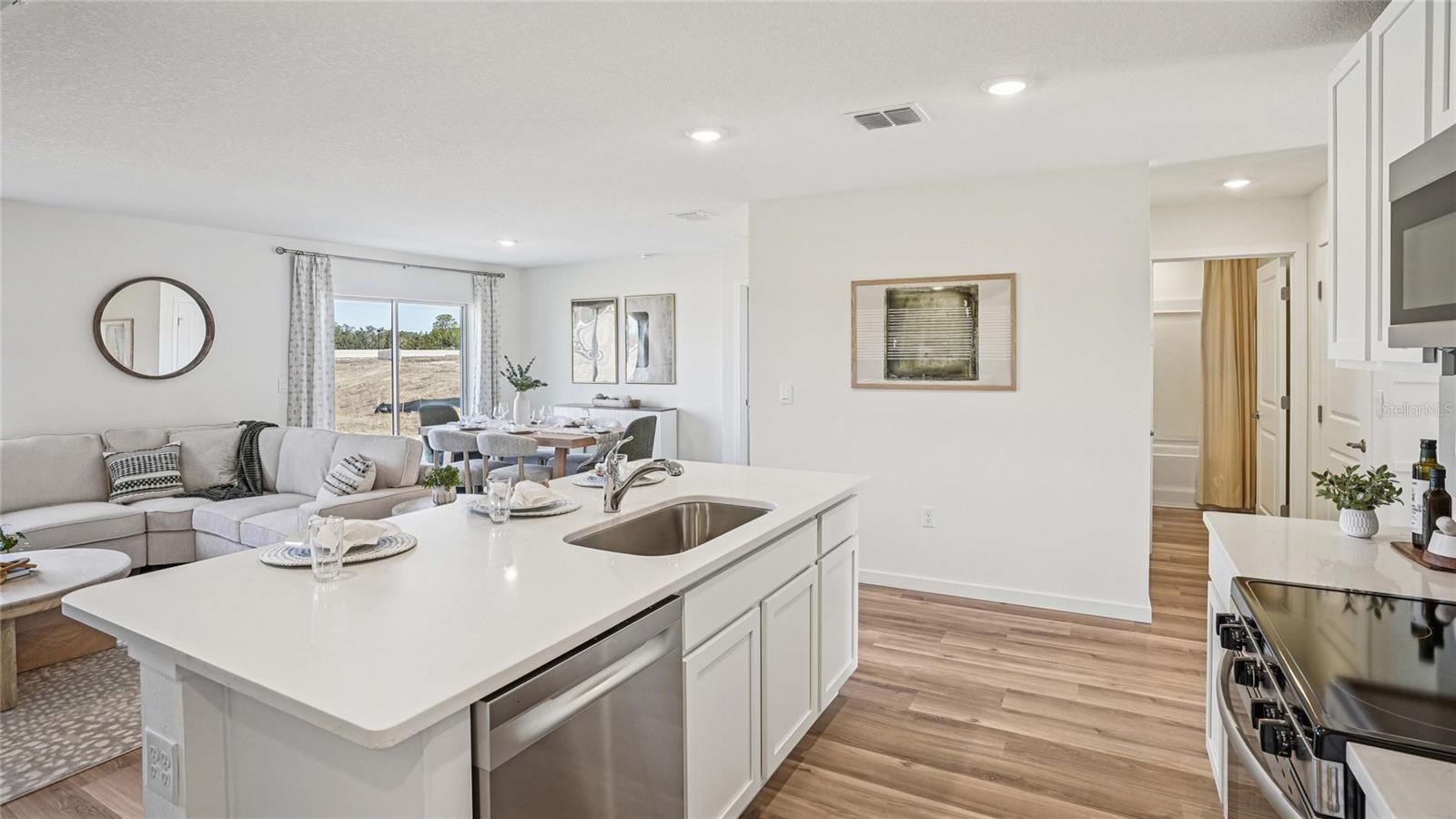 EMERSON POINTE - Residential