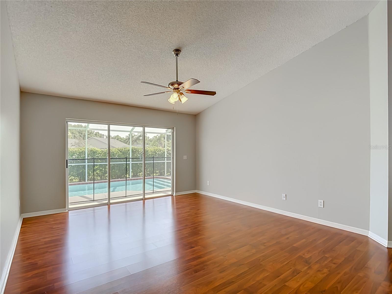 PEBBLE CREEK - Residential