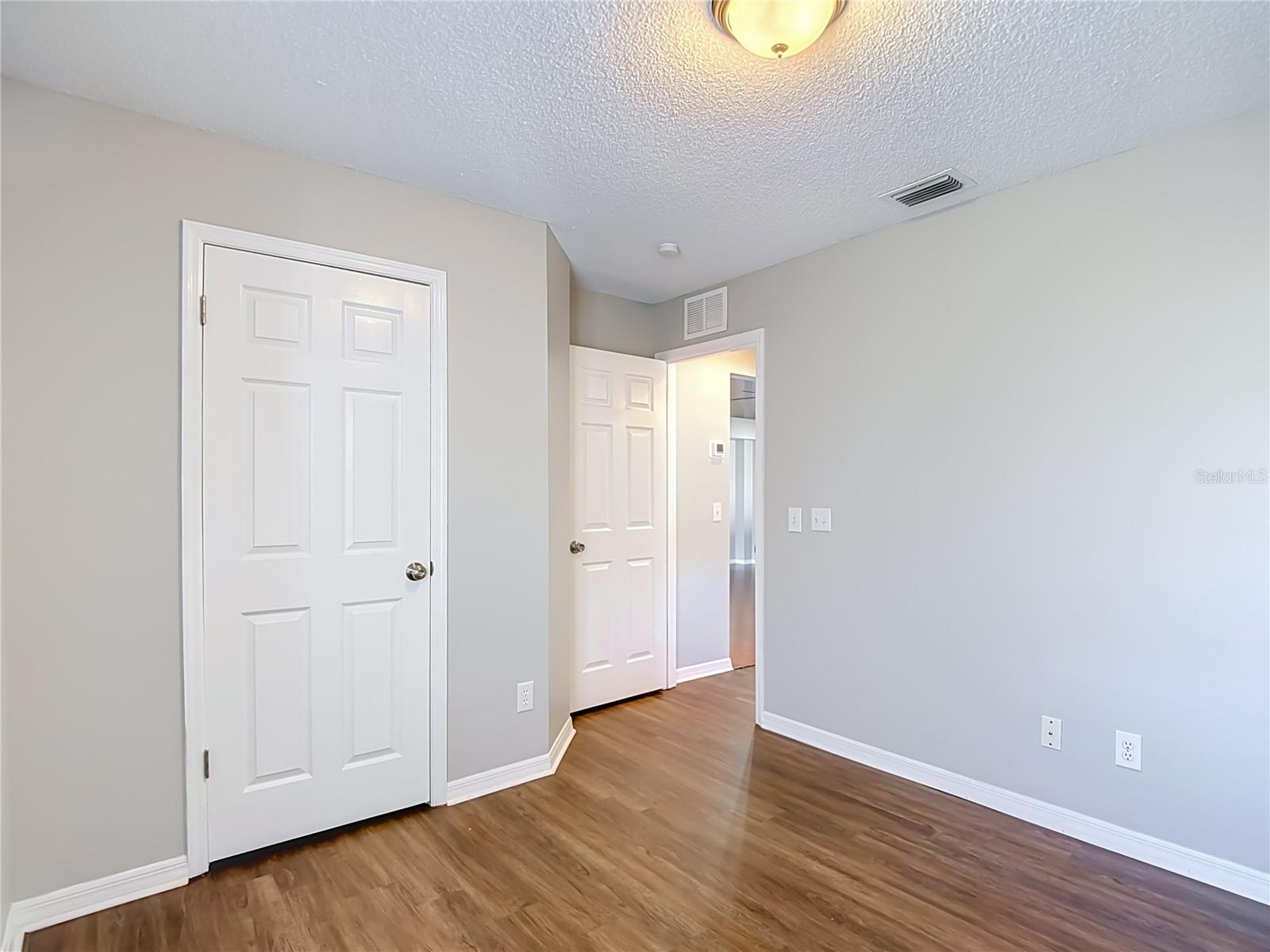 PEBBLE CREEK - Residential