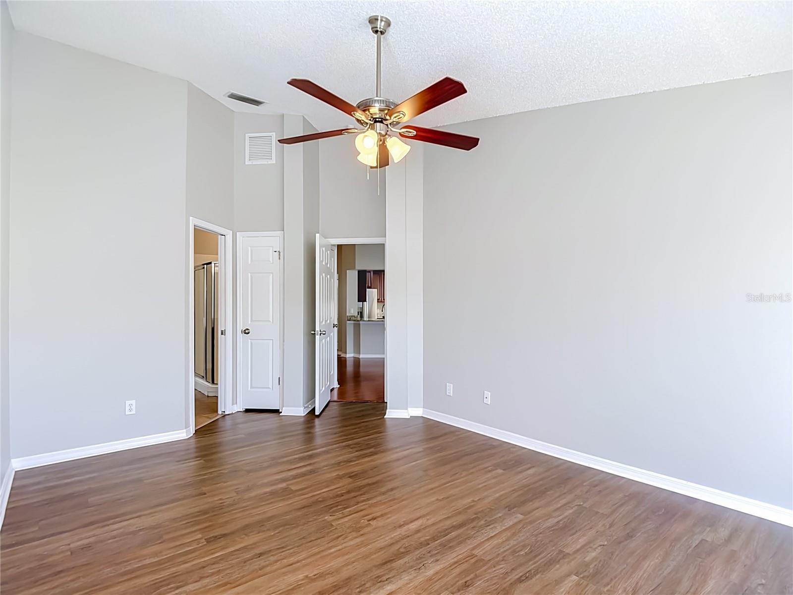 PEBBLE CREEK - Residential