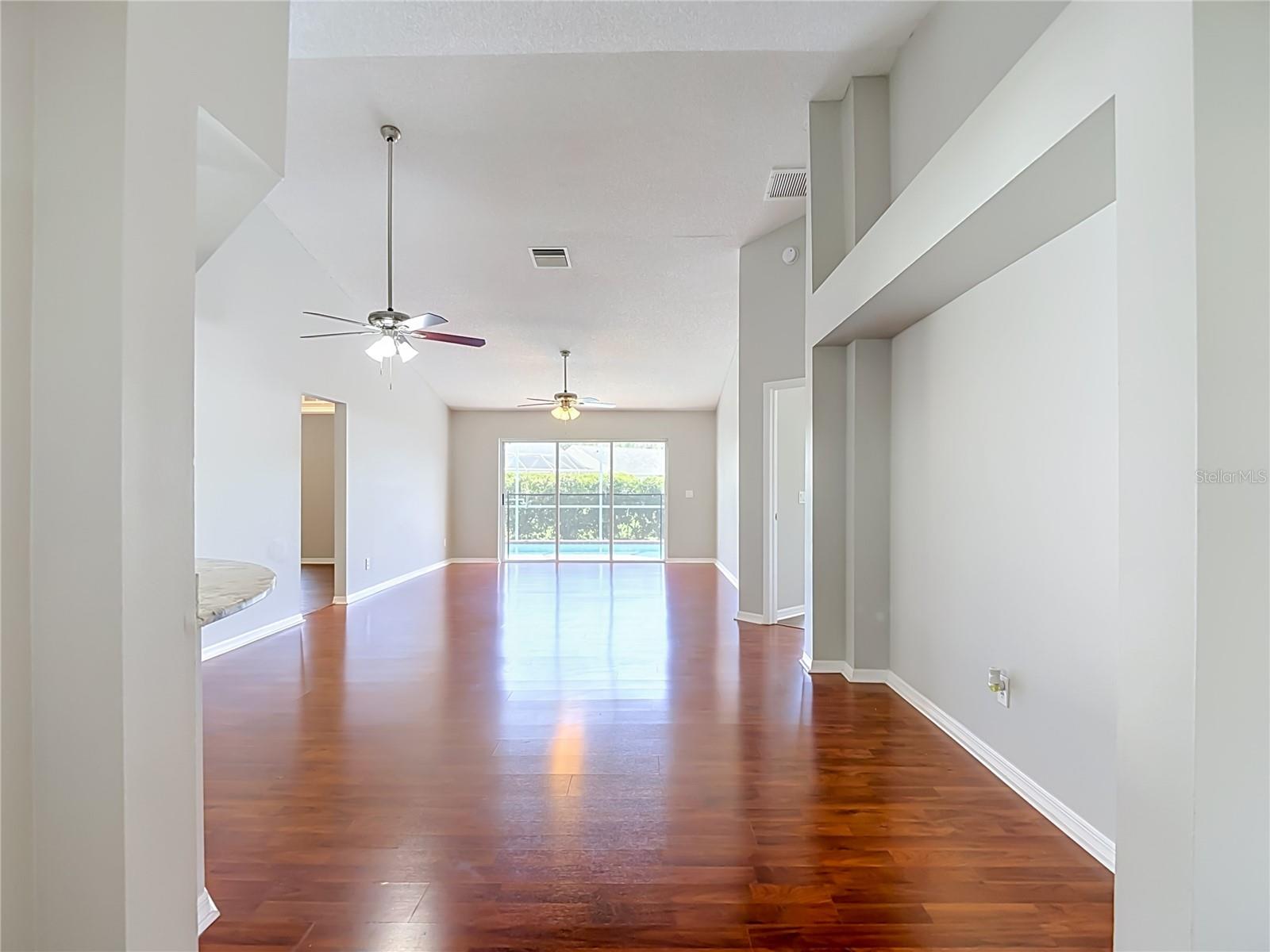 PEBBLE CREEK - Residential