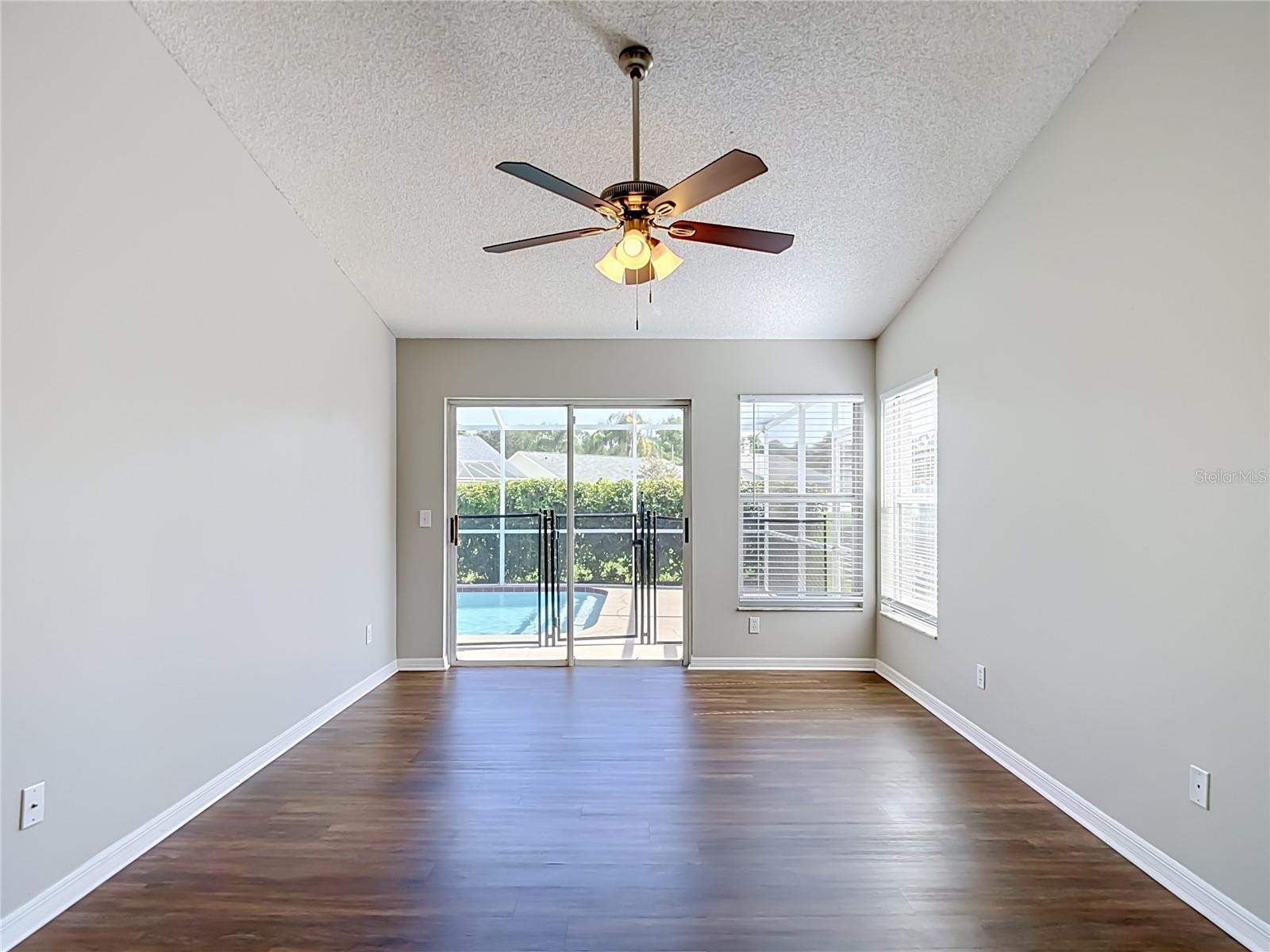 PEBBLE CREEK - Residential