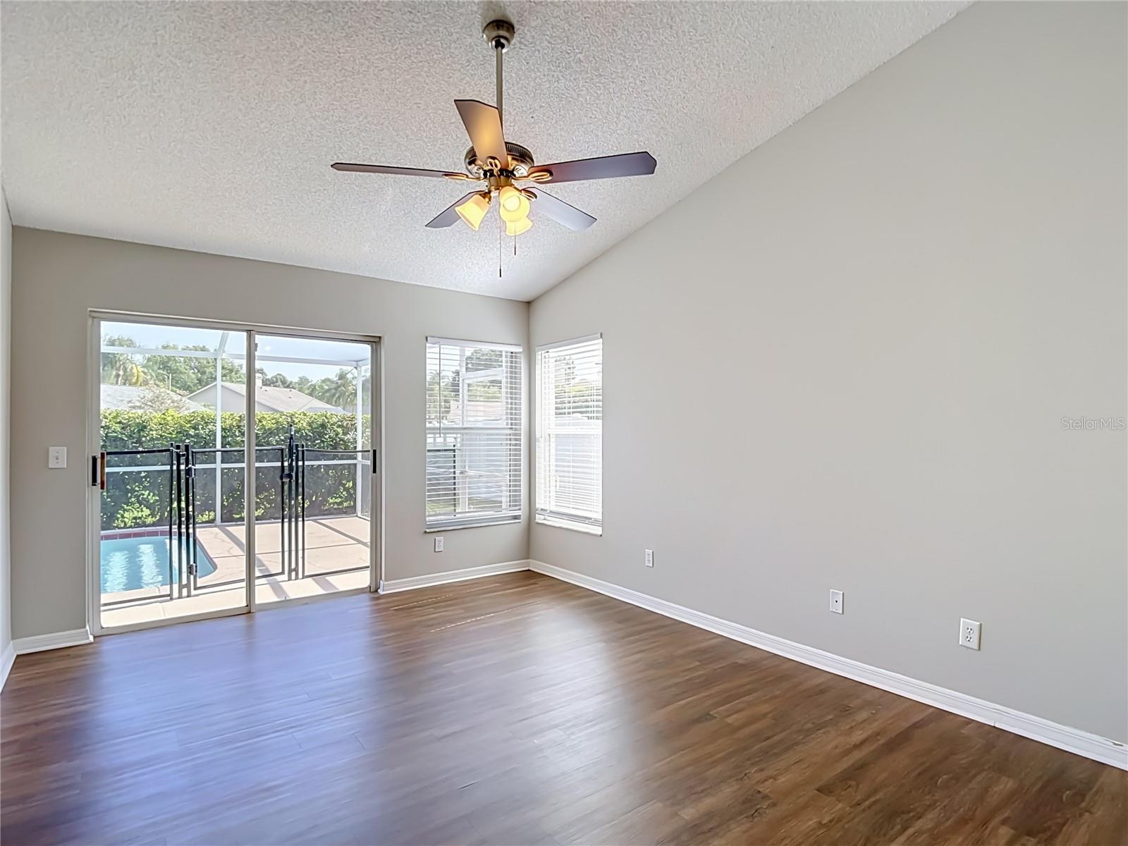 PEBBLE CREEK - Residential