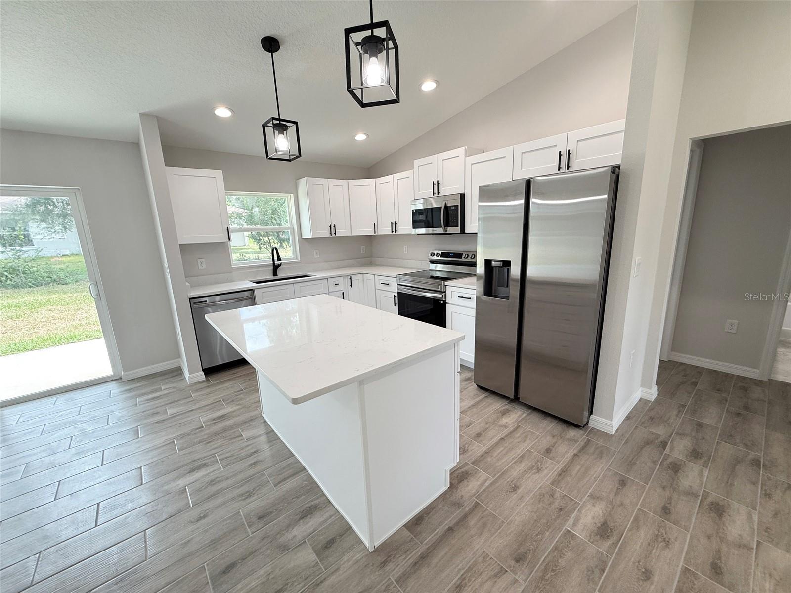 OCALA PARK ESTATE - Residential