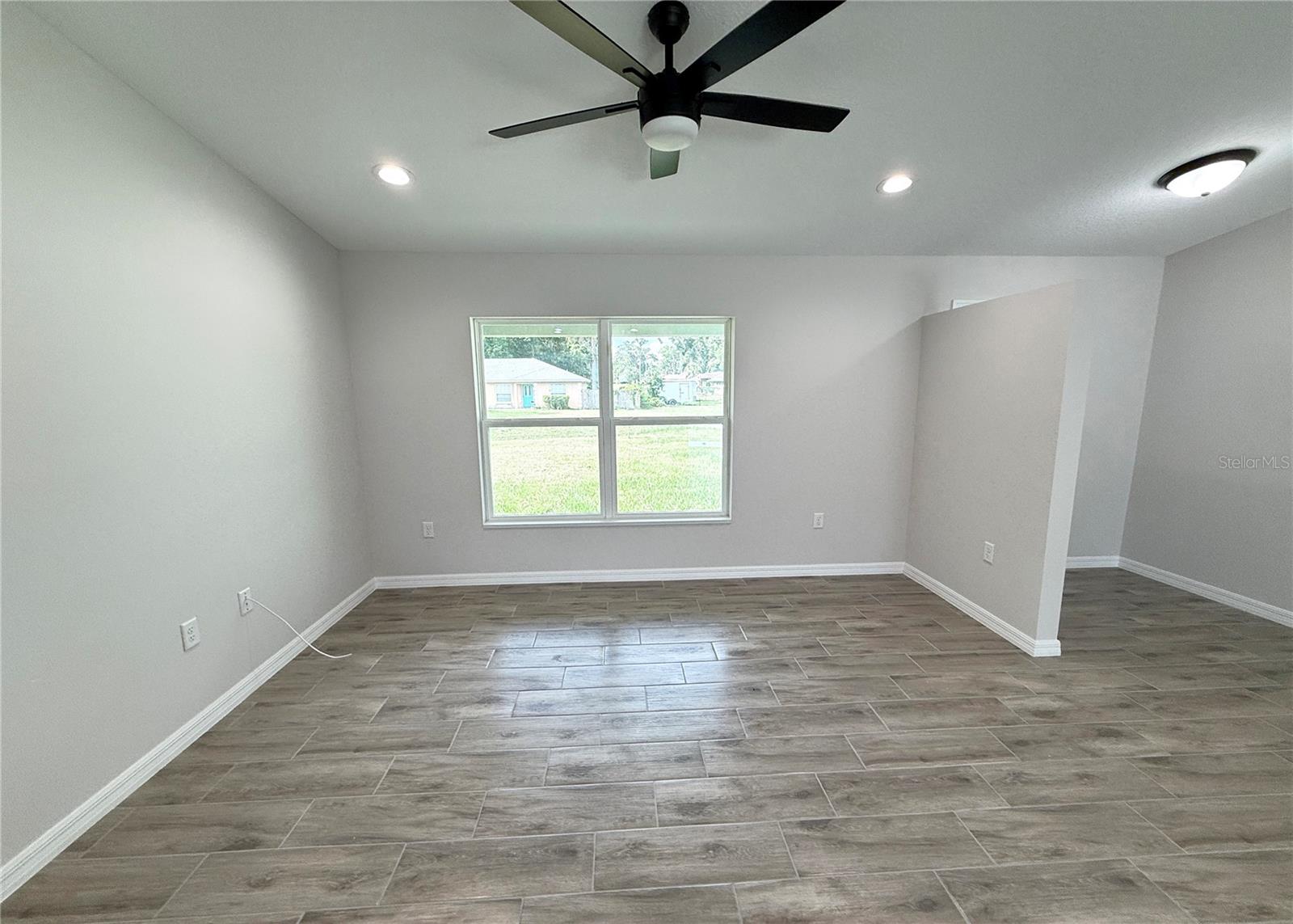 OCALA PARK ESTATE - Residential