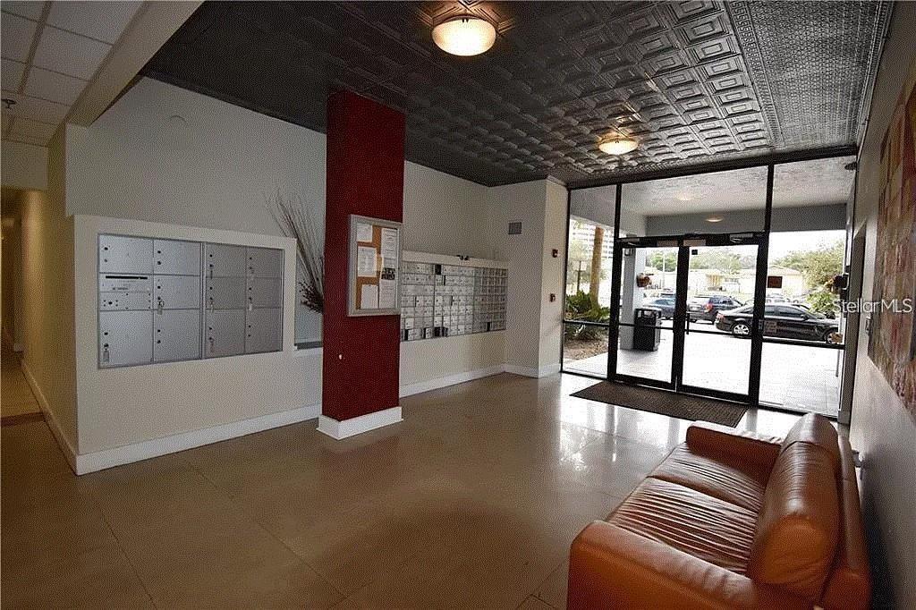 LAKESIDE CROSSING CONDO - Residential