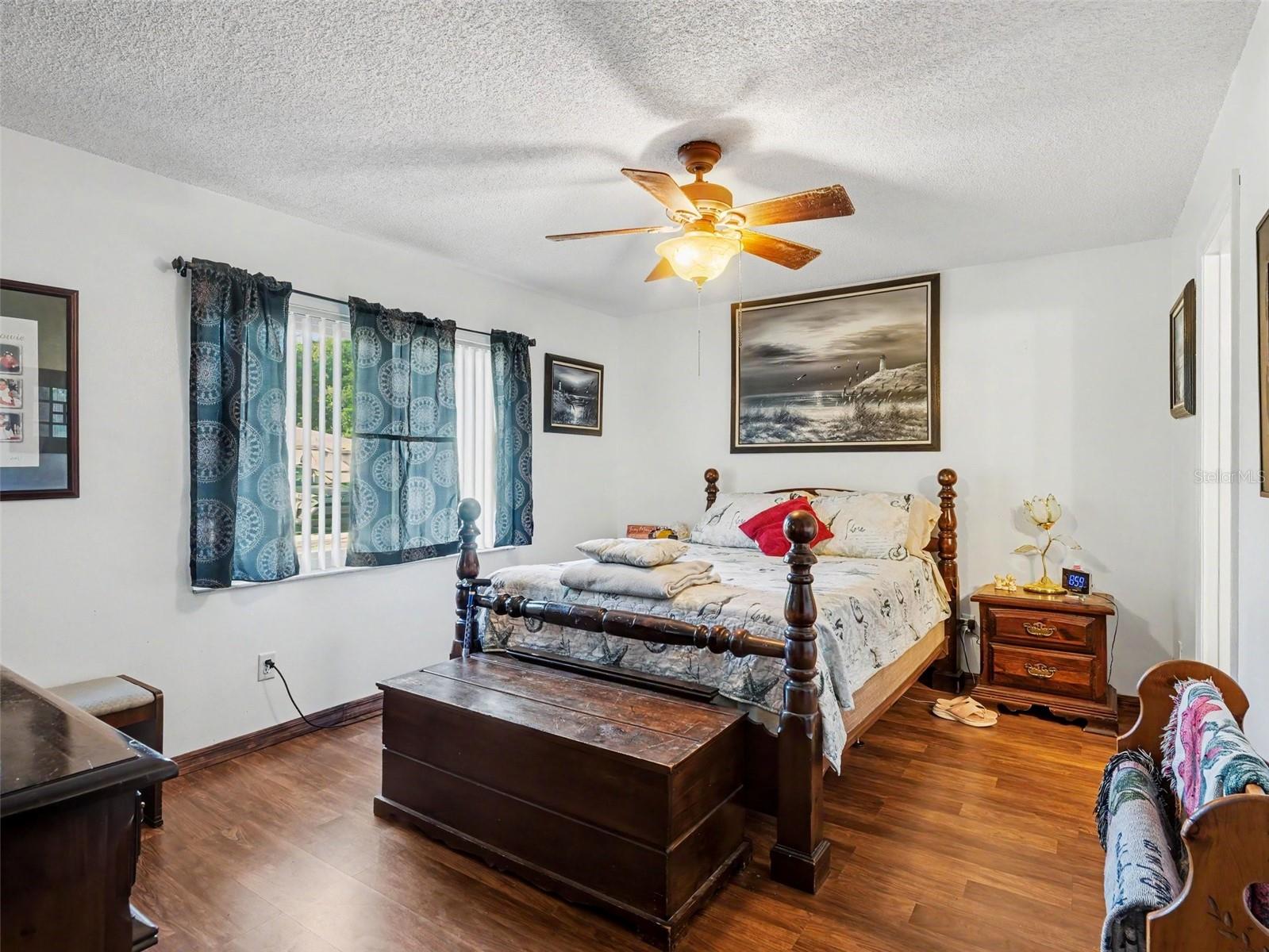 NORTH POINTE - Residential