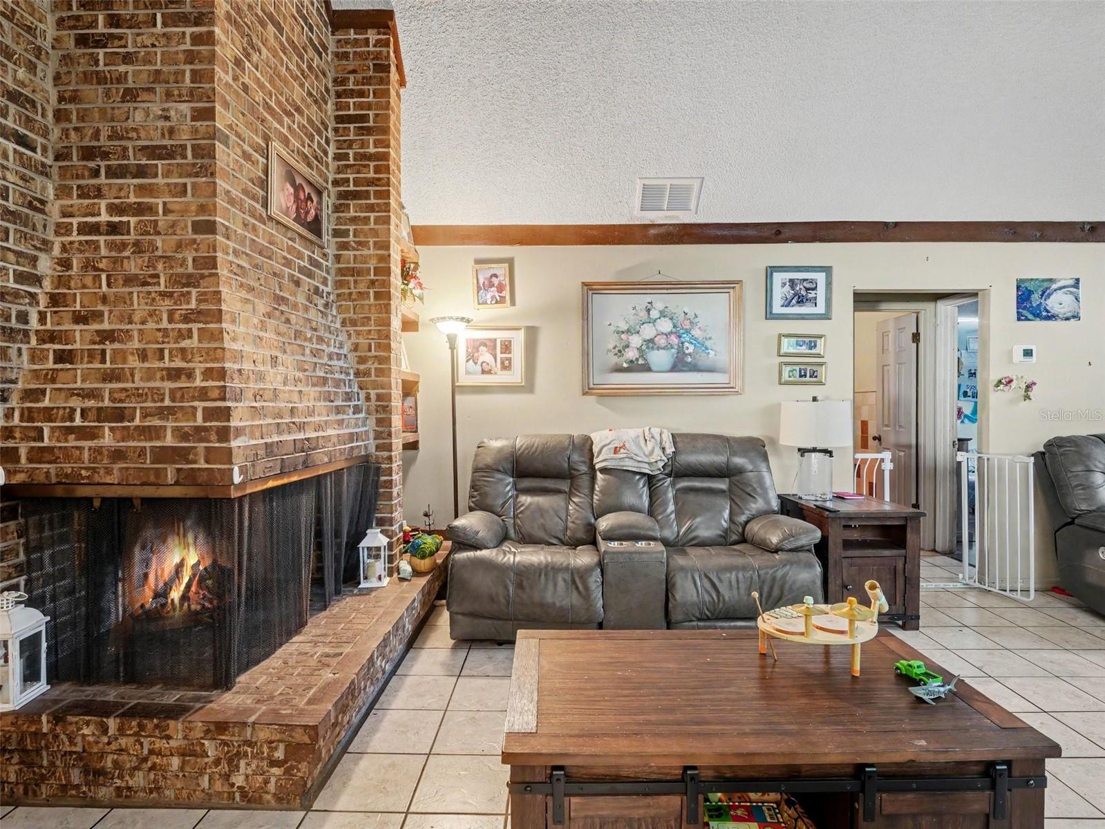 NORTH POINTE - Residential