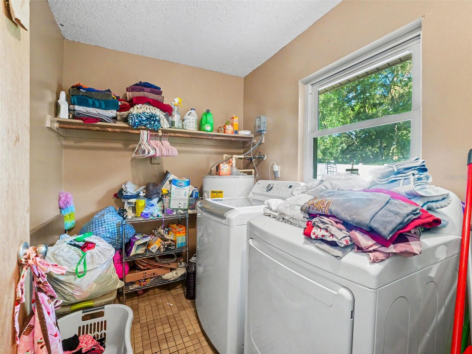 NORTH POINTE - Residential