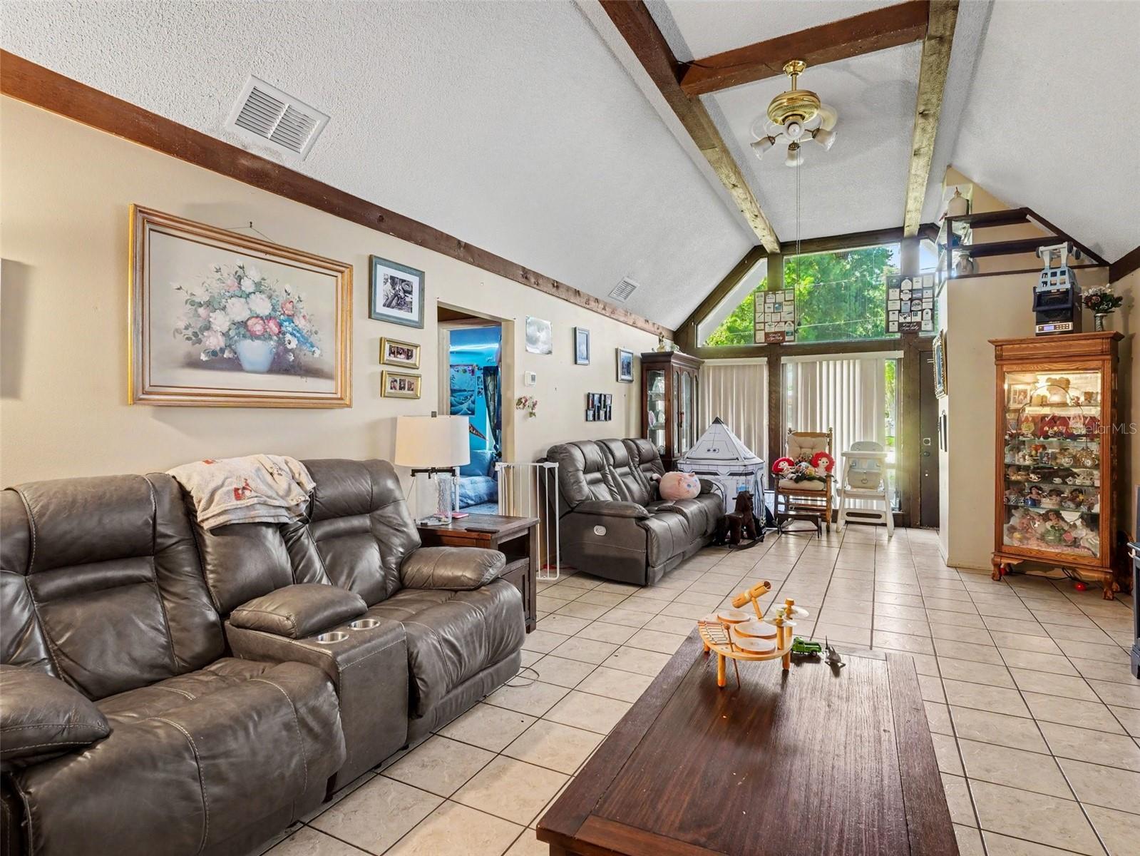 NORTH POINTE - Residential