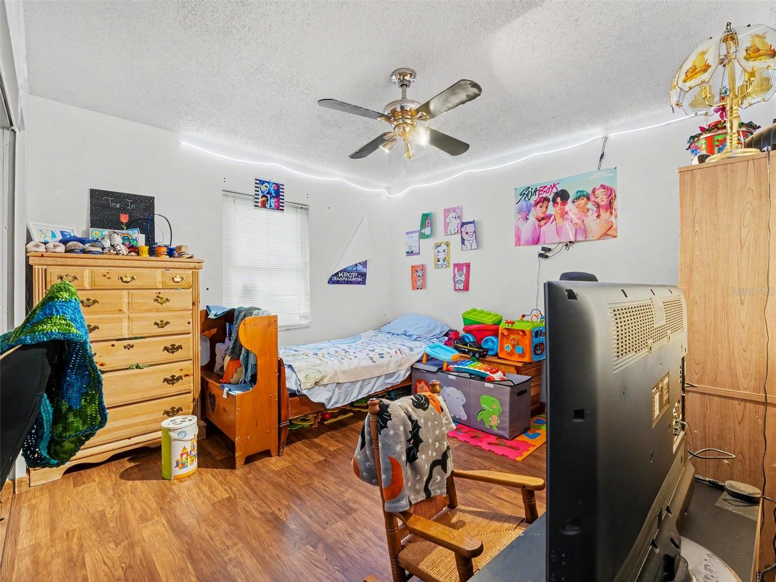 NORTH POINTE - Residential
