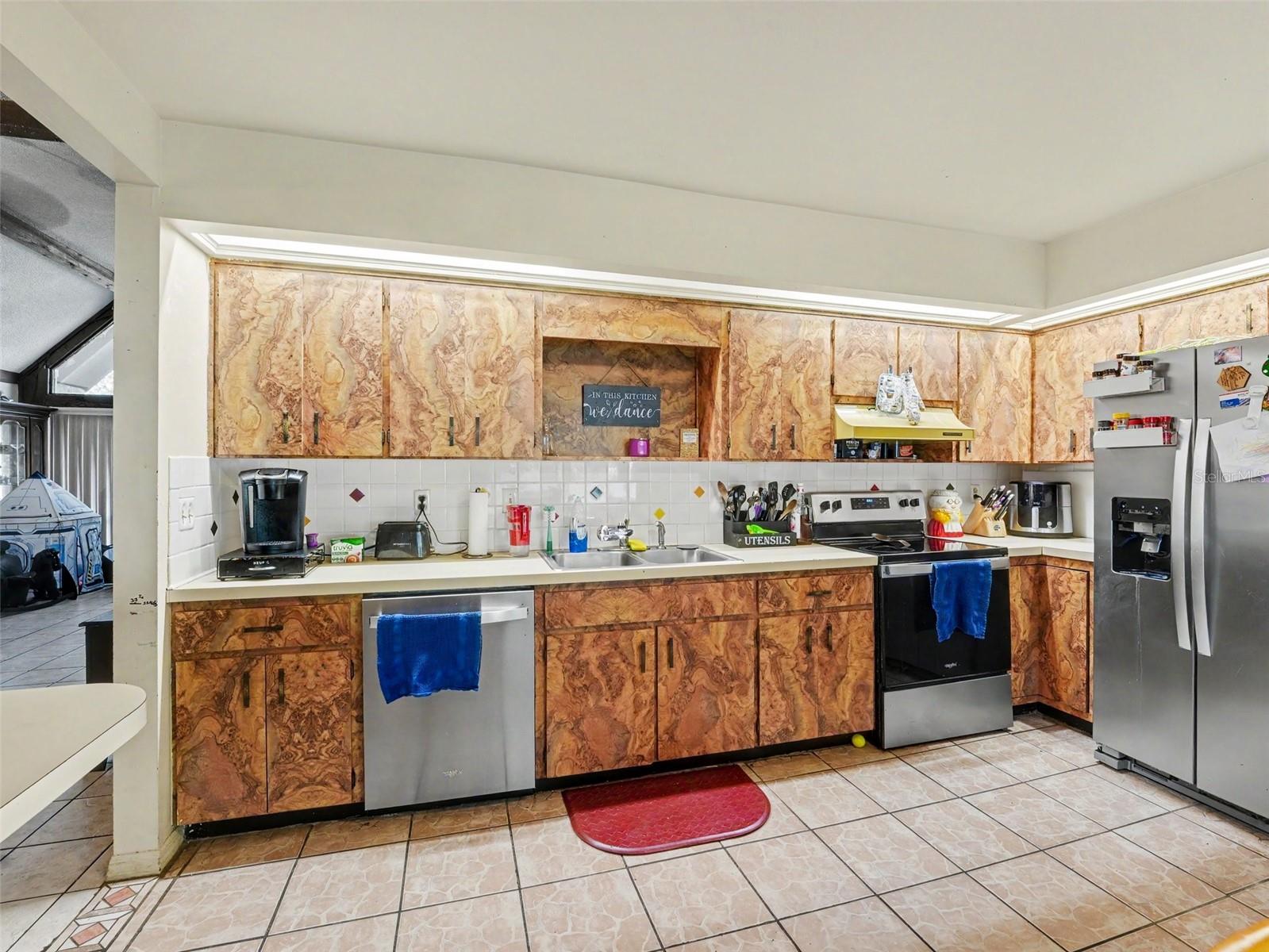 NORTH POINTE - Residential