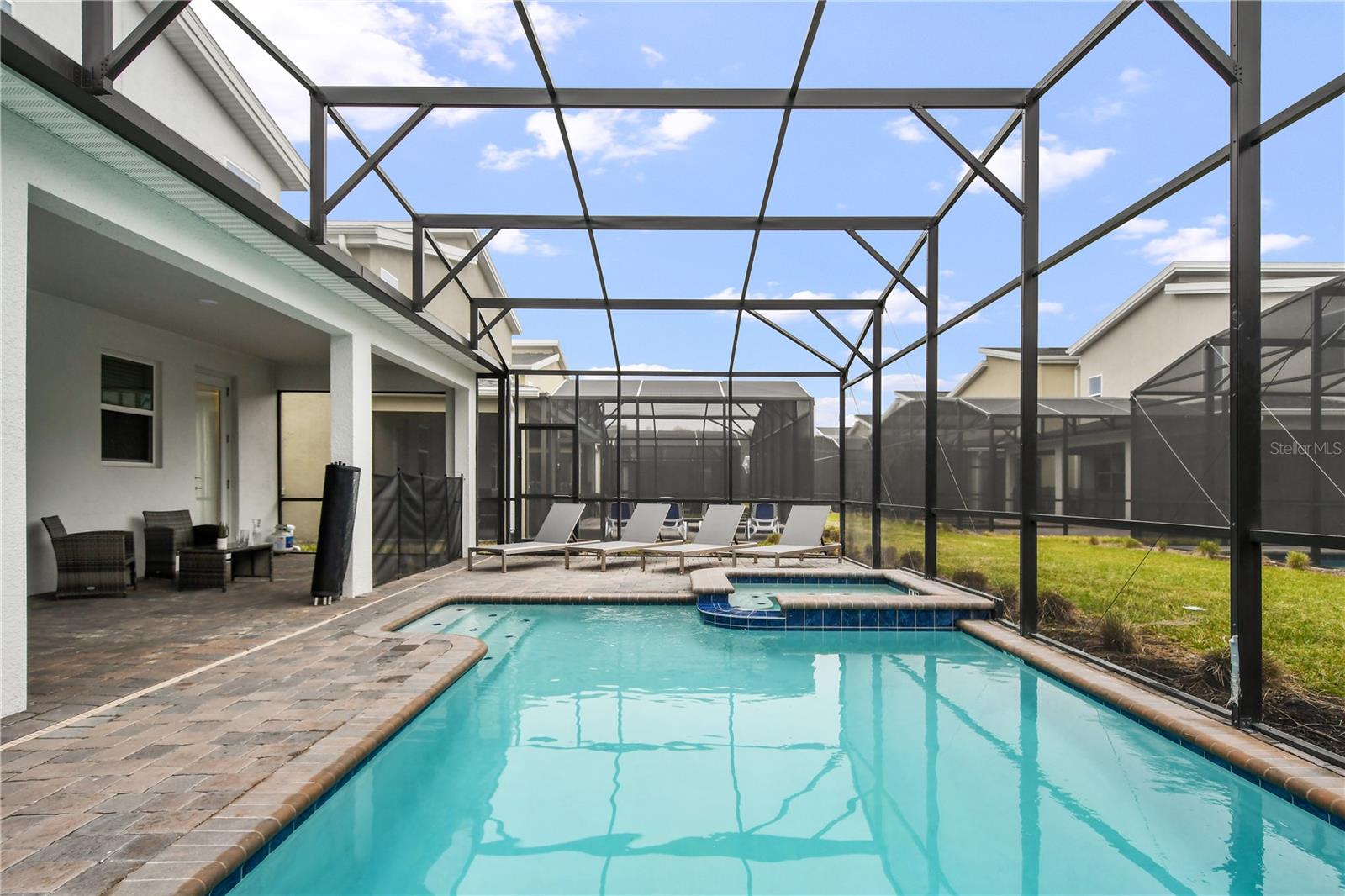 COVE AT STOREY LAKE II - Residential