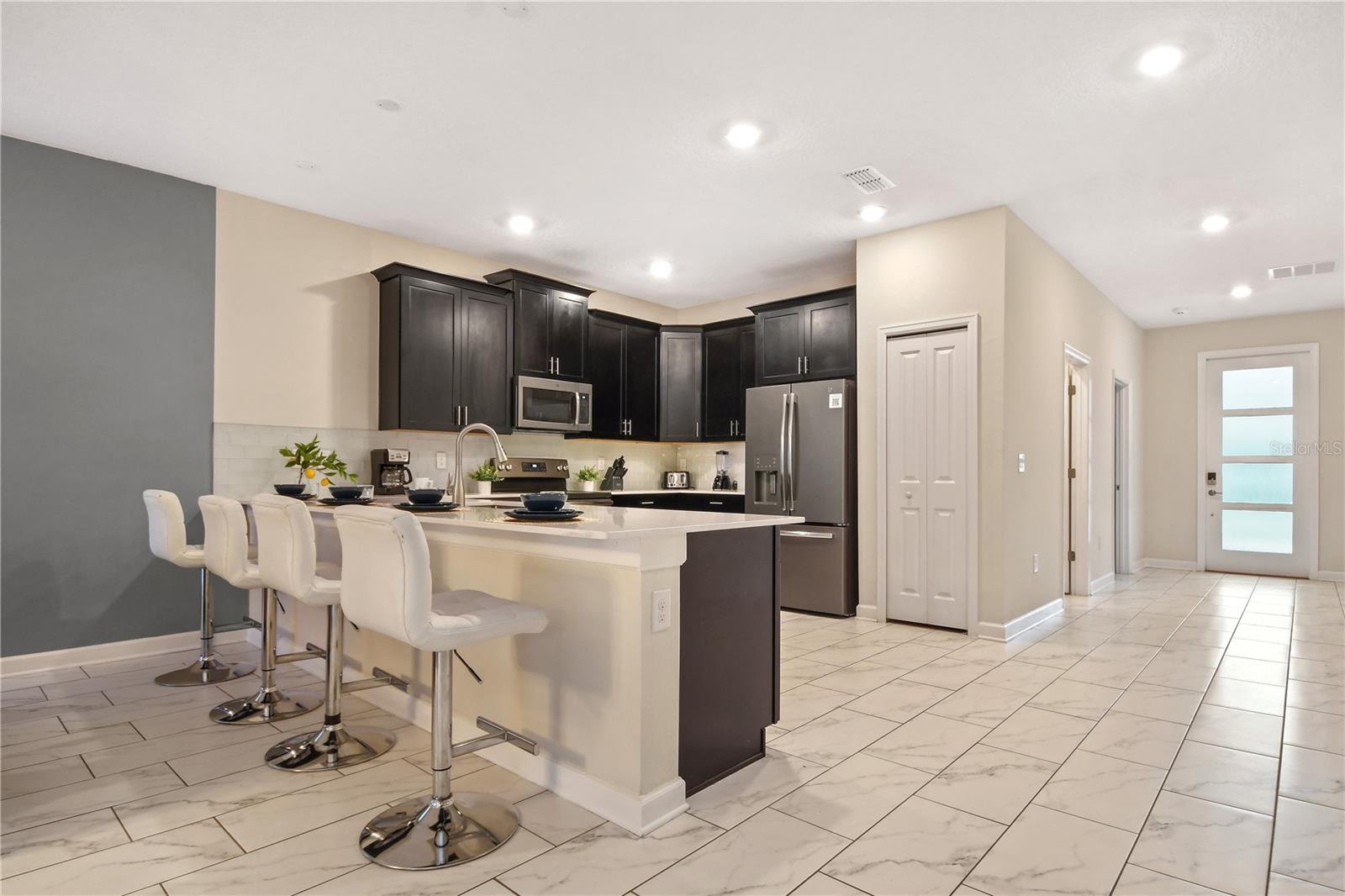 COVE AT STOREY LAKE II - Residential