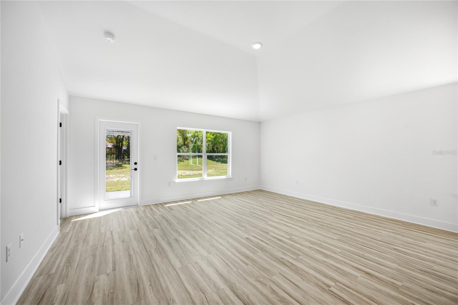BRIARWOOD - Residential