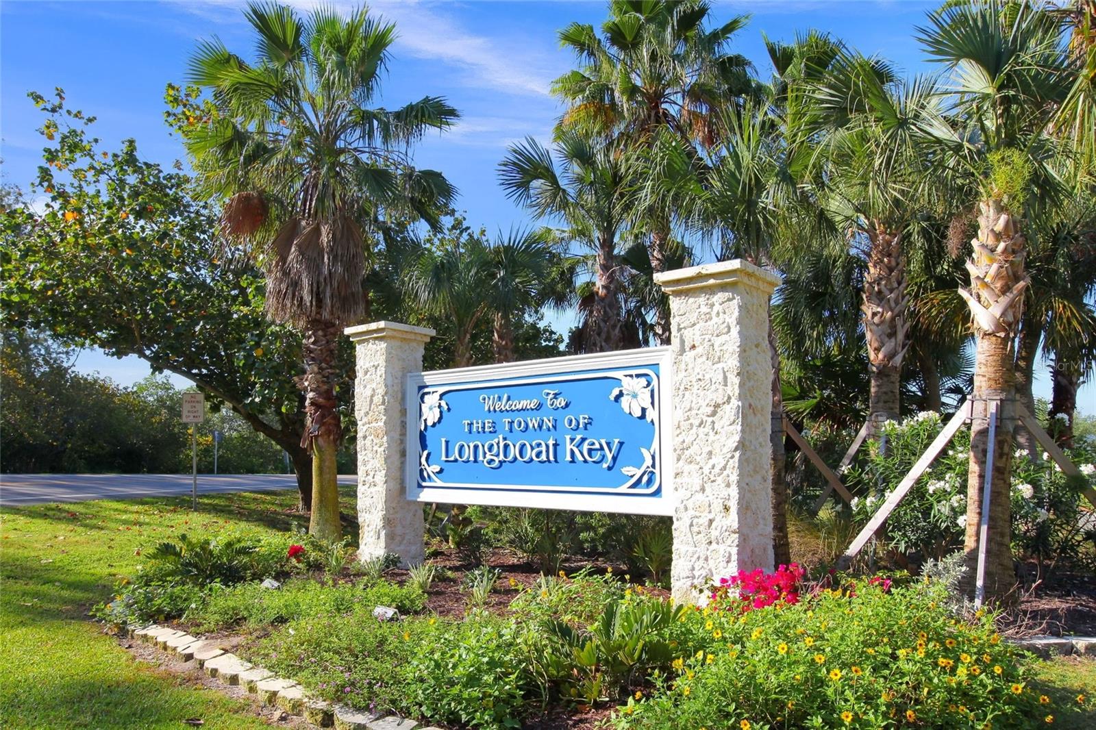 COUNTRY CLUB SHORES - Residential
