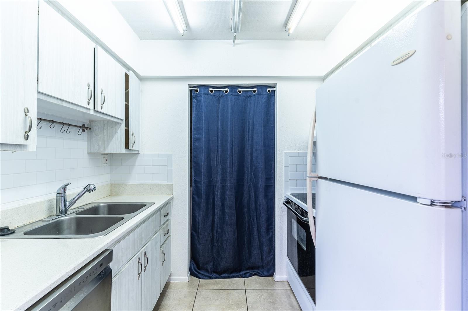 LAKE BUCKEYE CONDO - Residential