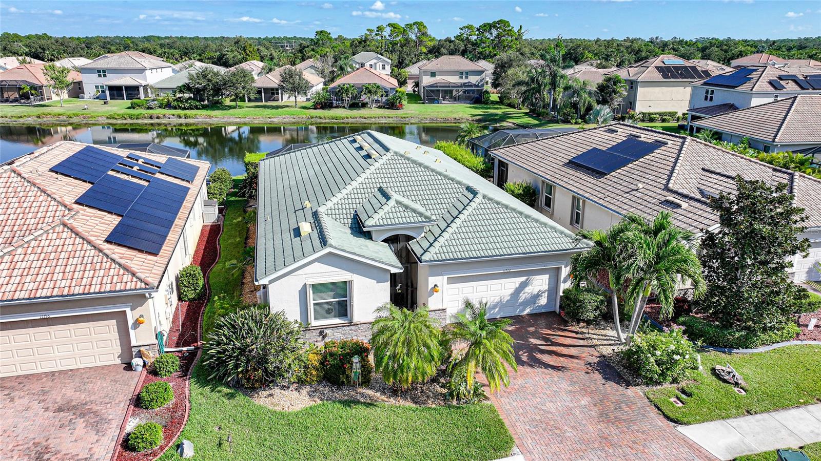 STONEYBROOK AT VENICE - Residential