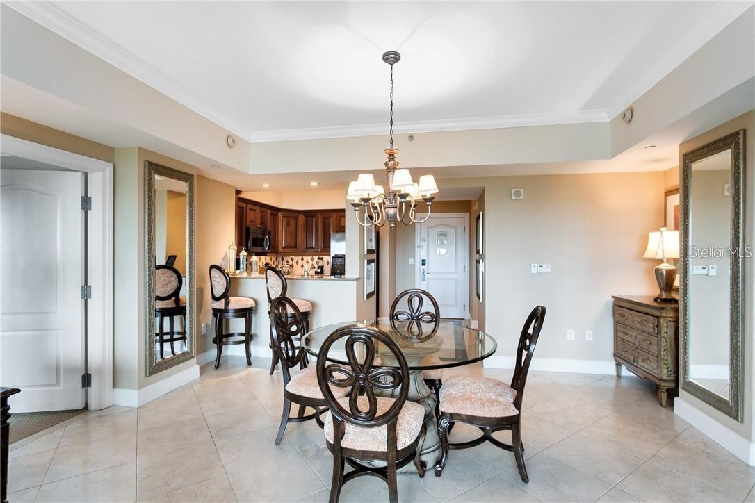 REUNION GRANDE CONDO - Residential