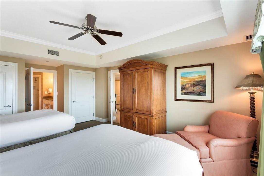 REUNION GRANDE CONDO - Residential