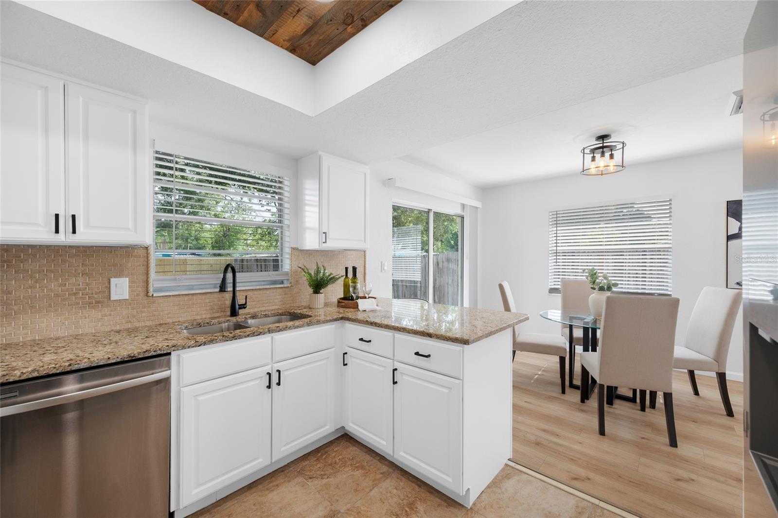 JUANITA PARK - Residential