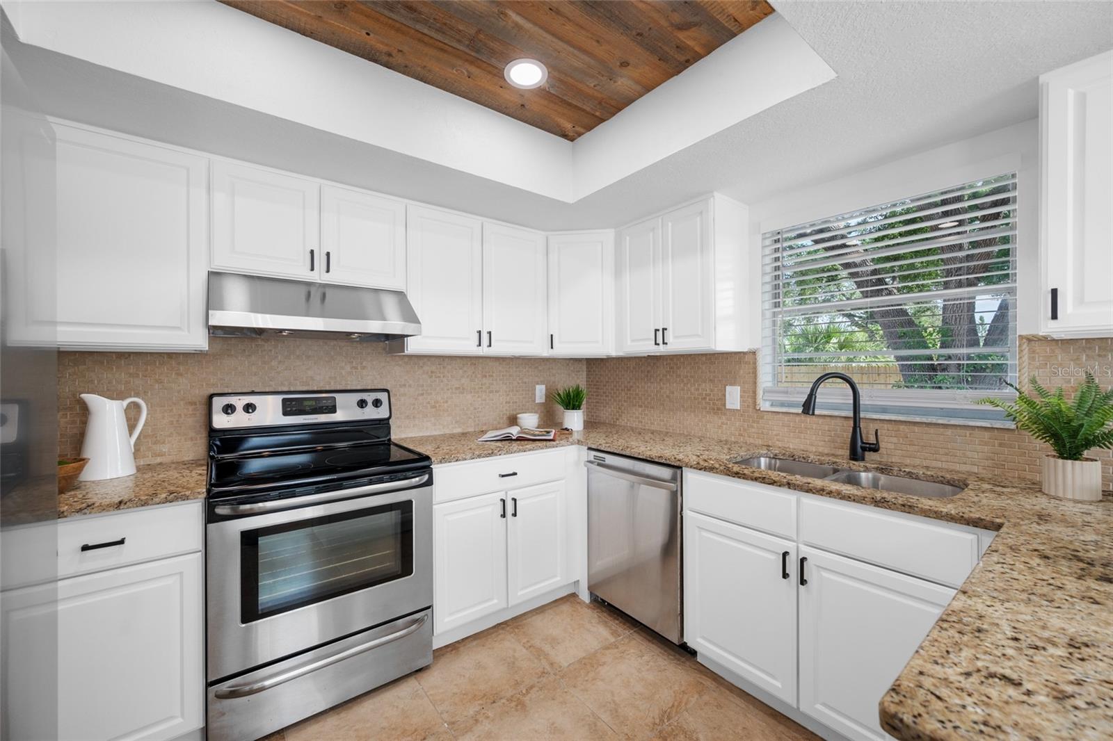 JUANITA PARK - Residential