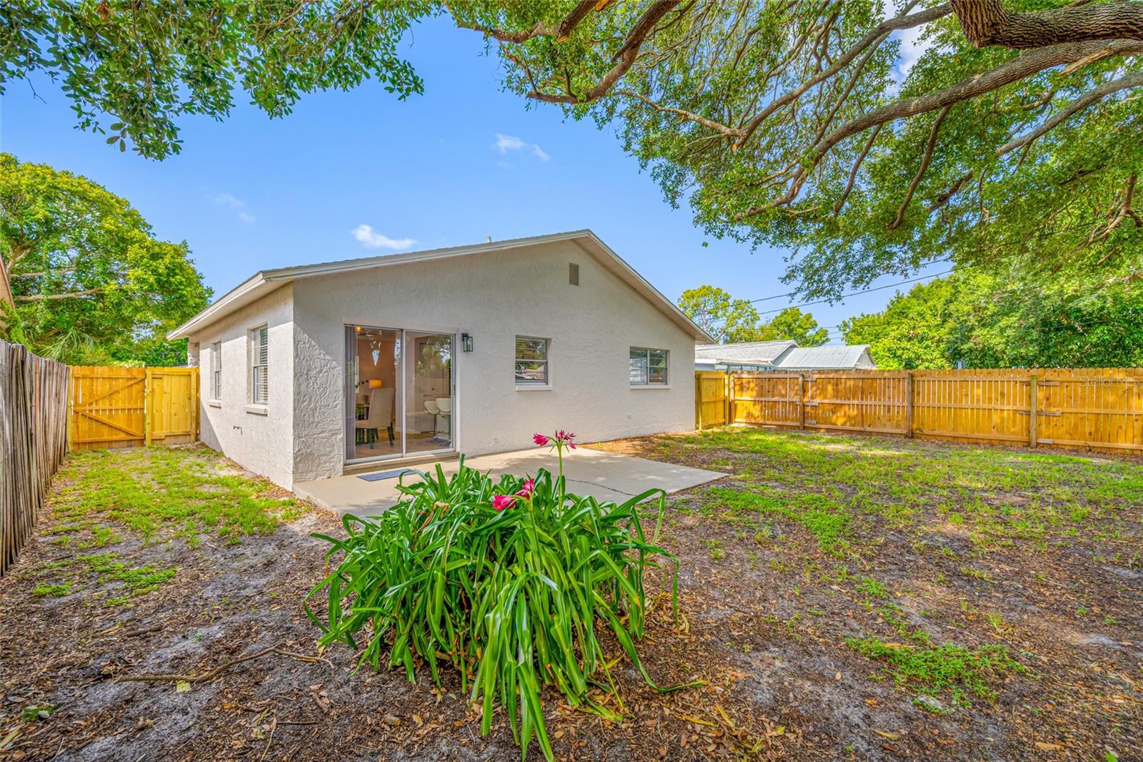 JUANITA PARK - Residential