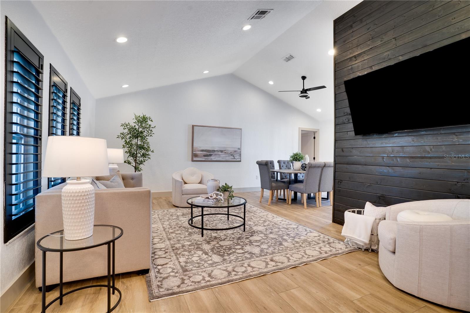 LAKESIDE ESTATES UNIT TWO - Residential
