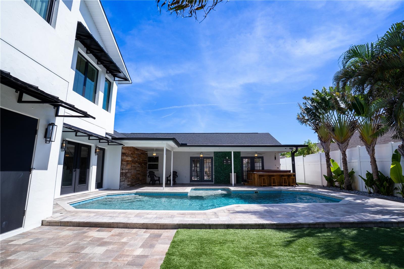 LAKESIDE ESTATES UNIT TWO - Residential