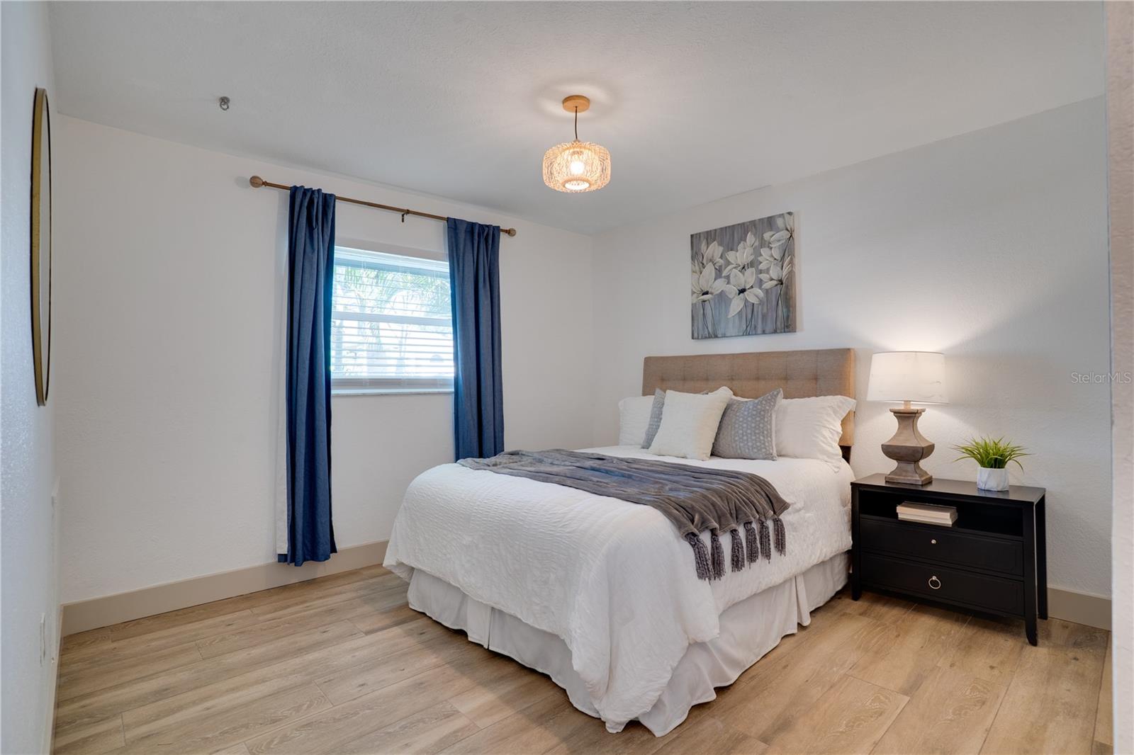 LAKESIDE ESTATES UNIT TWO - Residential