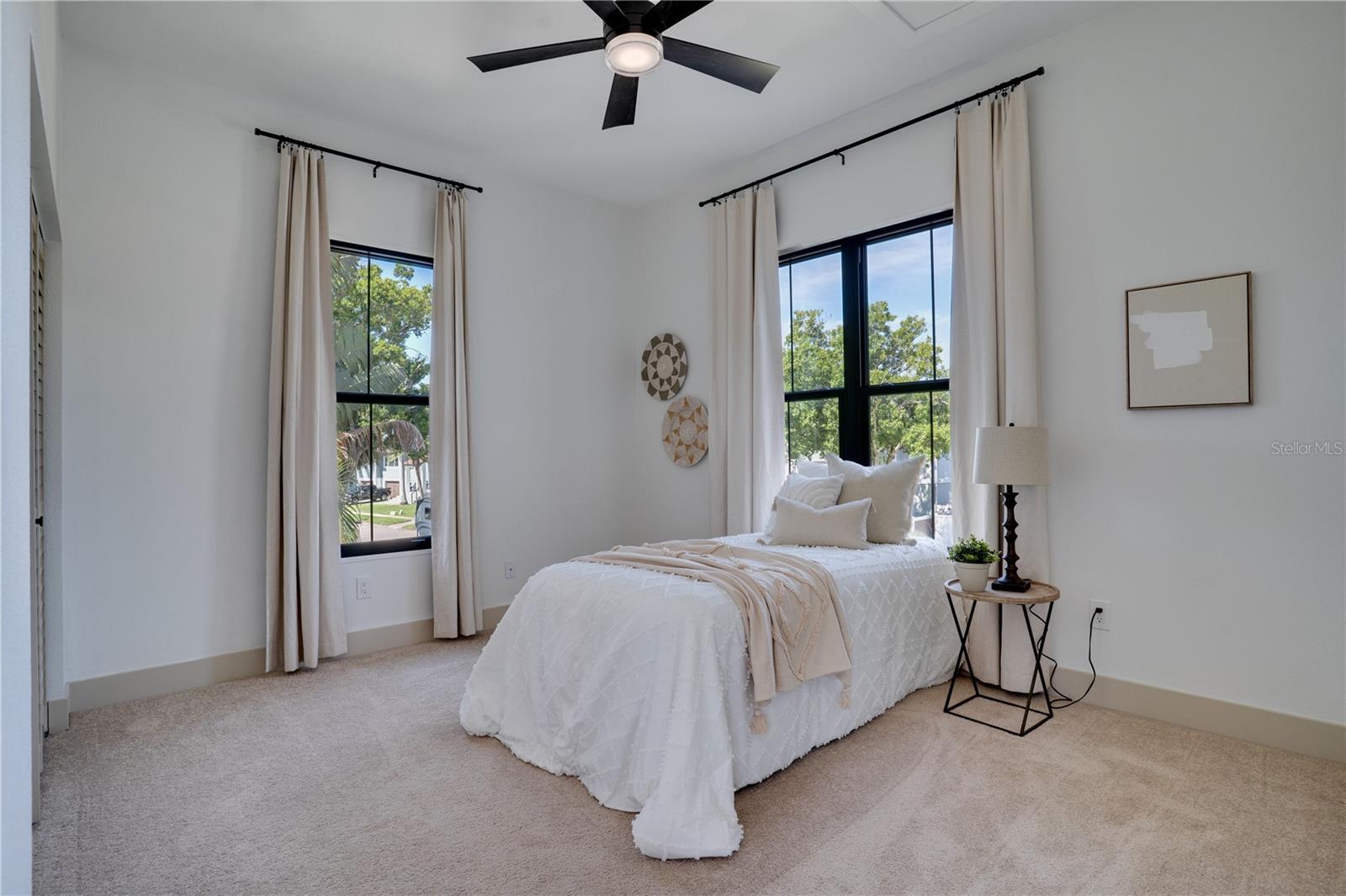 LAKESIDE ESTATES UNIT TWO - Residential
