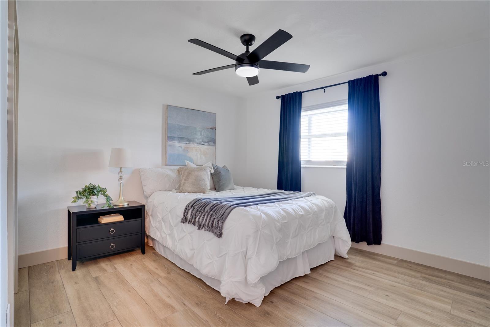 LAKESIDE ESTATES UNIT TWO - Residential