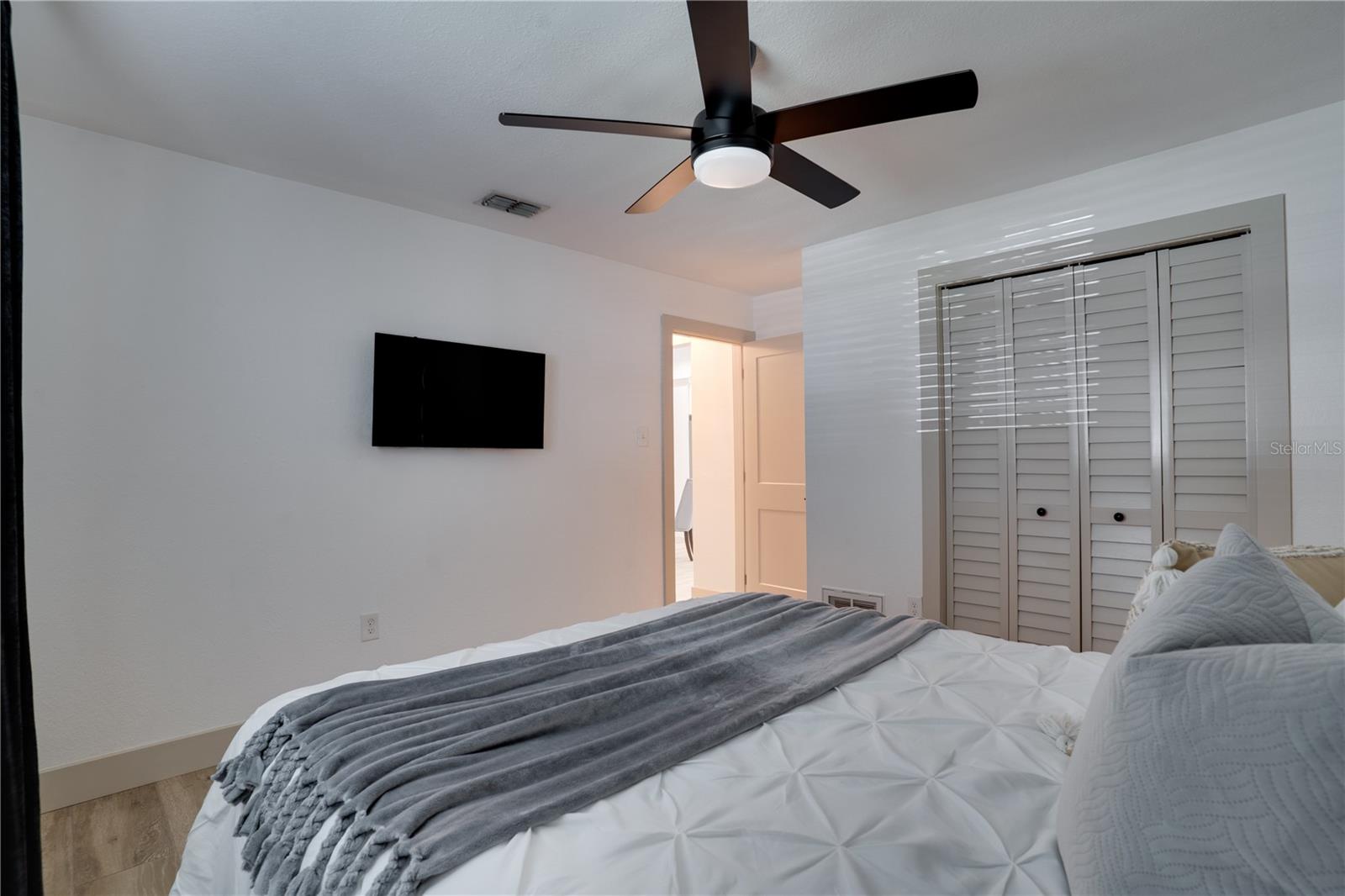 LAKESIDE ESTATES UNIT TWO - Residential