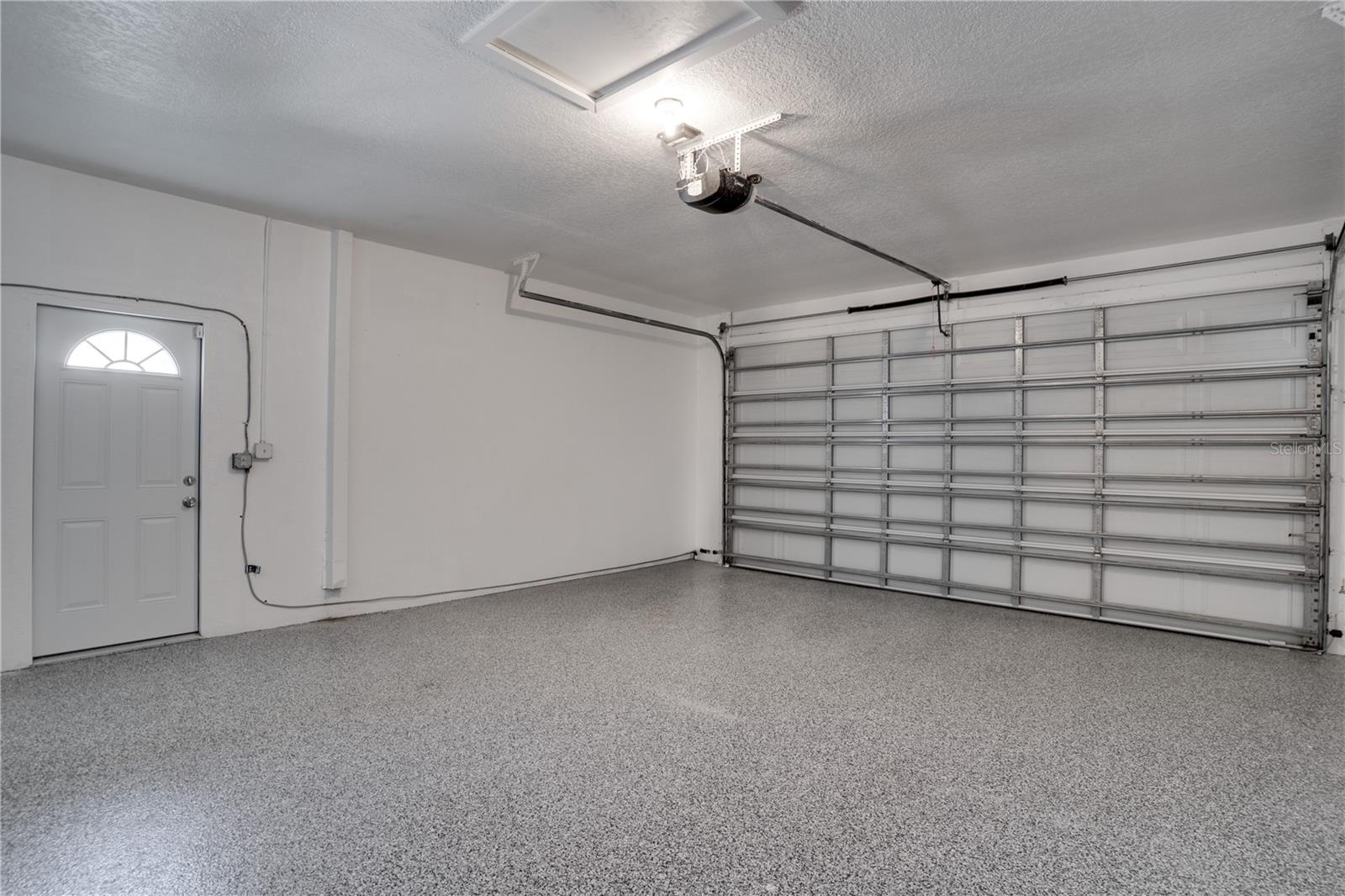 LAKESIDE ESTATES UNIT TWO - Residential