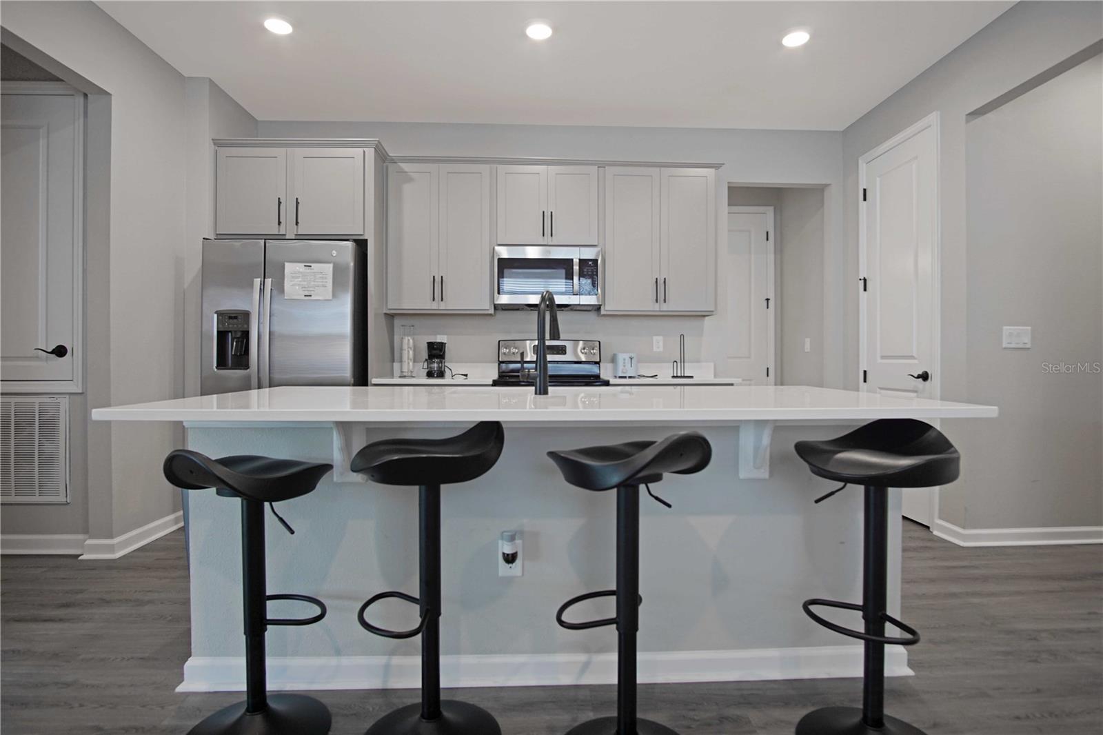SEASONS AT FOREST CREEK - Residential Lease