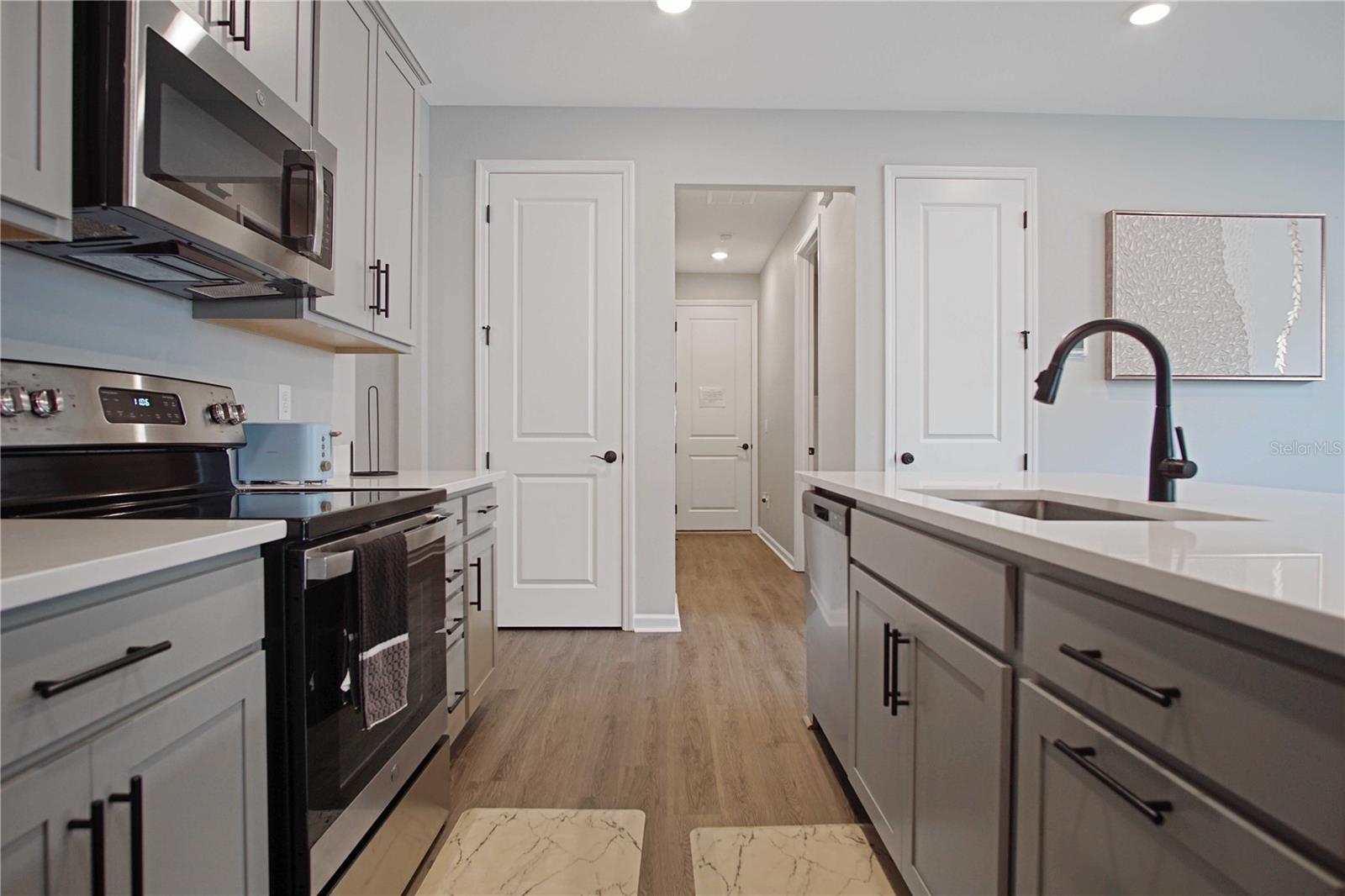 SEASONS AT FOREST CREEK - Residential Lease