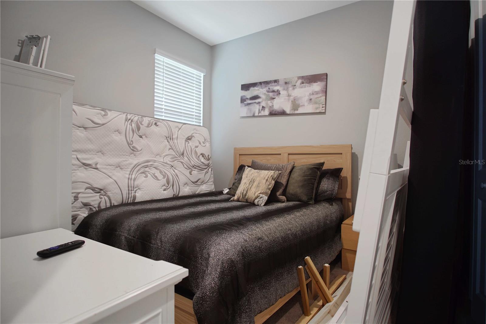 SEASONS AT FOREST CREEK - Residential Lease