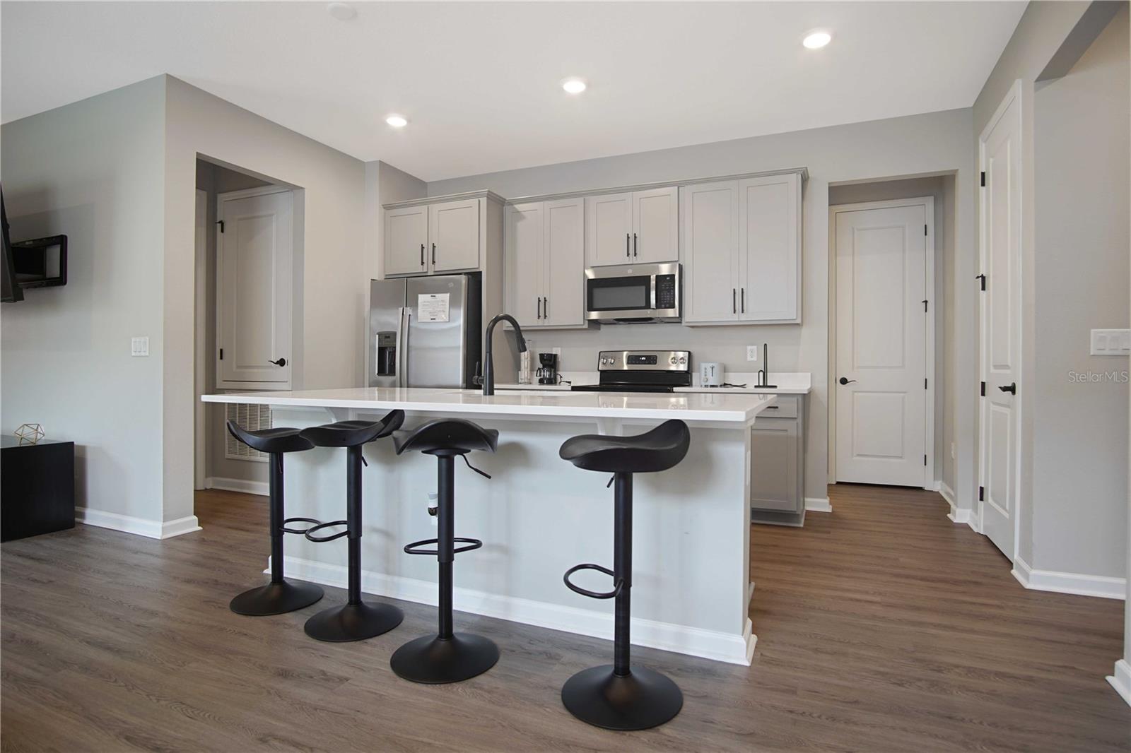SEASONS AT FOREST CREEK - Residential Lease