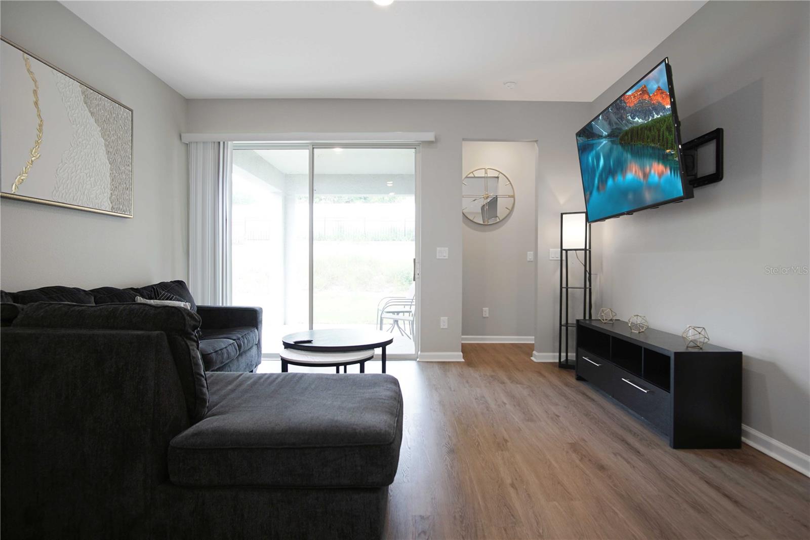 SEASONS AT FOREST CREEK - Residential Lease