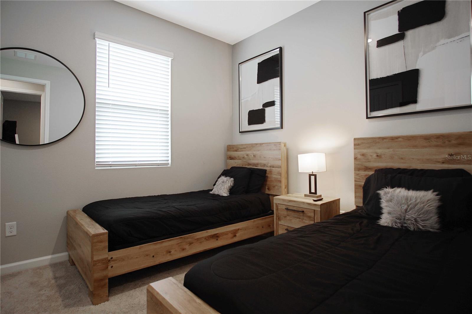 SEASONS AT FOREST CREEK - Residential Lease