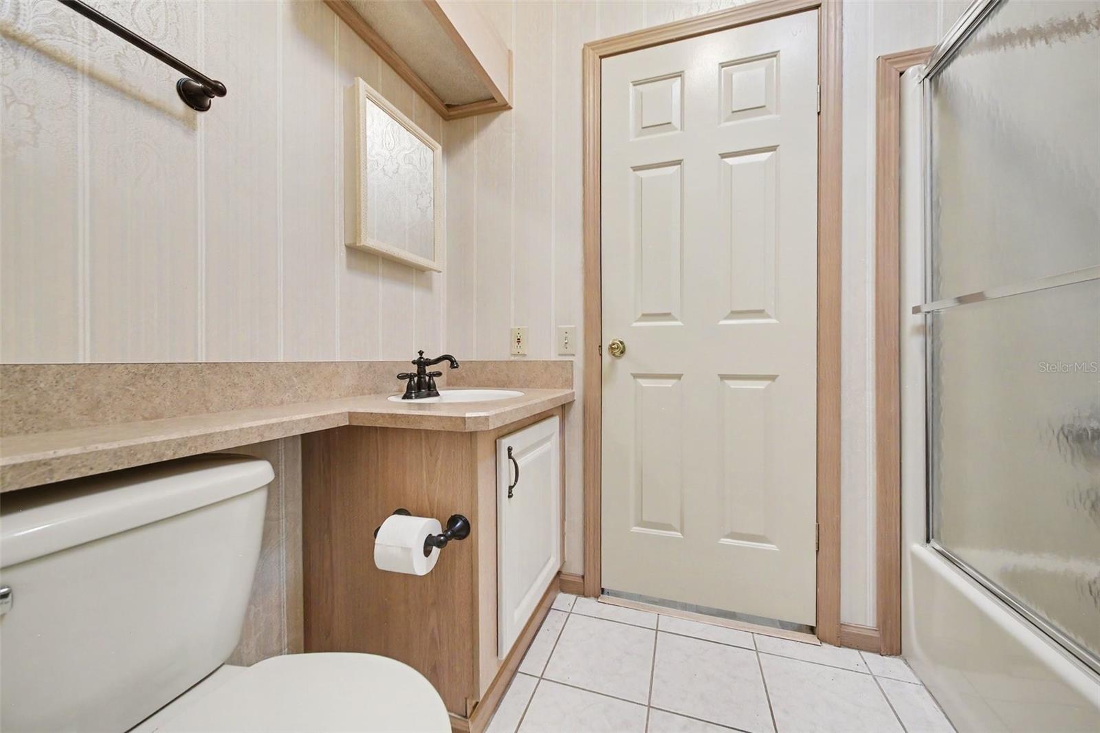 LADY LAKE ORANGE BLOSSOM GARDENS UNIT 15 - Residential