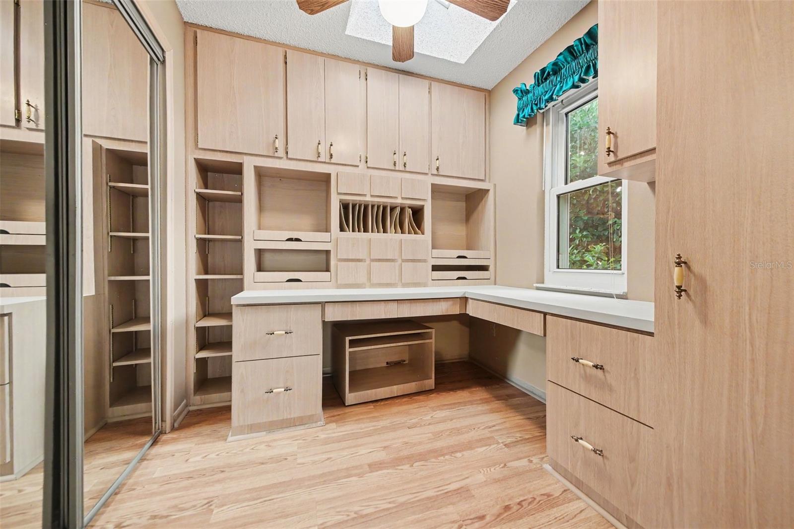 LADY LAKE ORANGE BLOSSOM GARDENS UNIT 15 - Residential